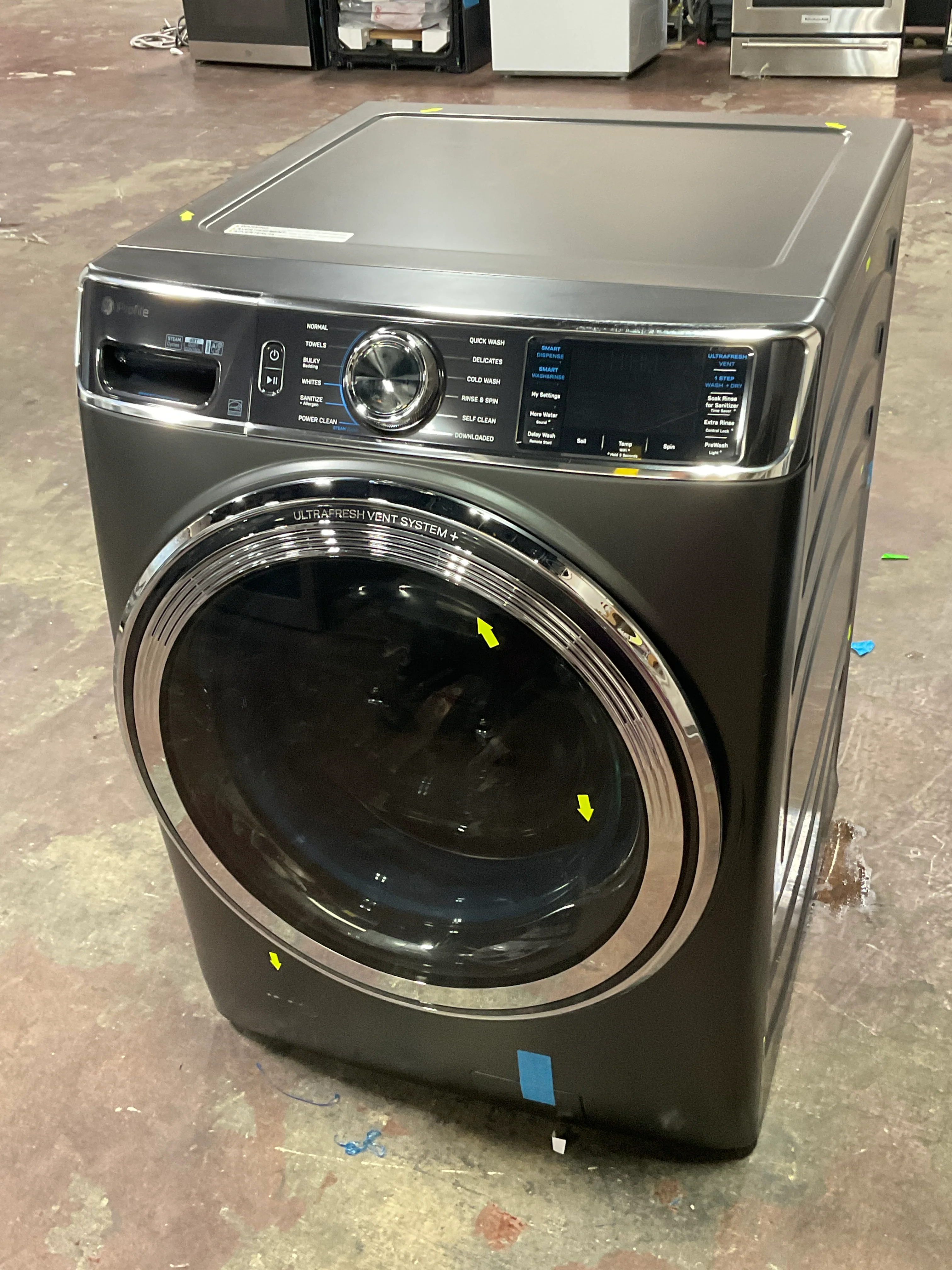 GE Profile™ 5.5 cu. ft. Capacity Smart Front Load ENERGY STAR® Steam Washer with UltraFresh Vent System+ and Smart Wash & Smart Rinse - Image 8