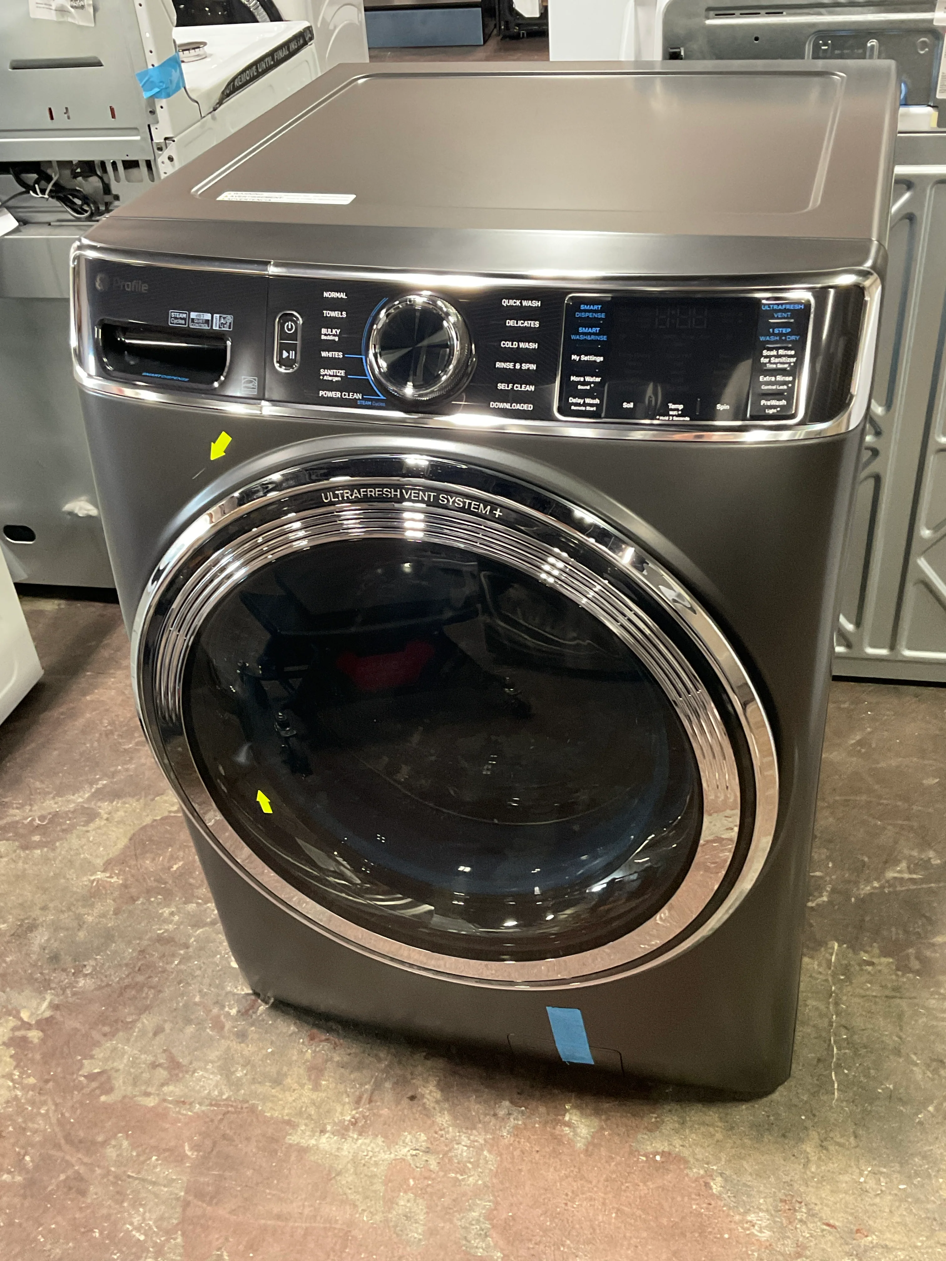 GE Profile™ 5.5 cu. ft. Capacity Smart Front Load ENERGY STAR® Steam Washer with UltraFresh Vent System+ and Smart Wash & Smart Rinse - Image 9