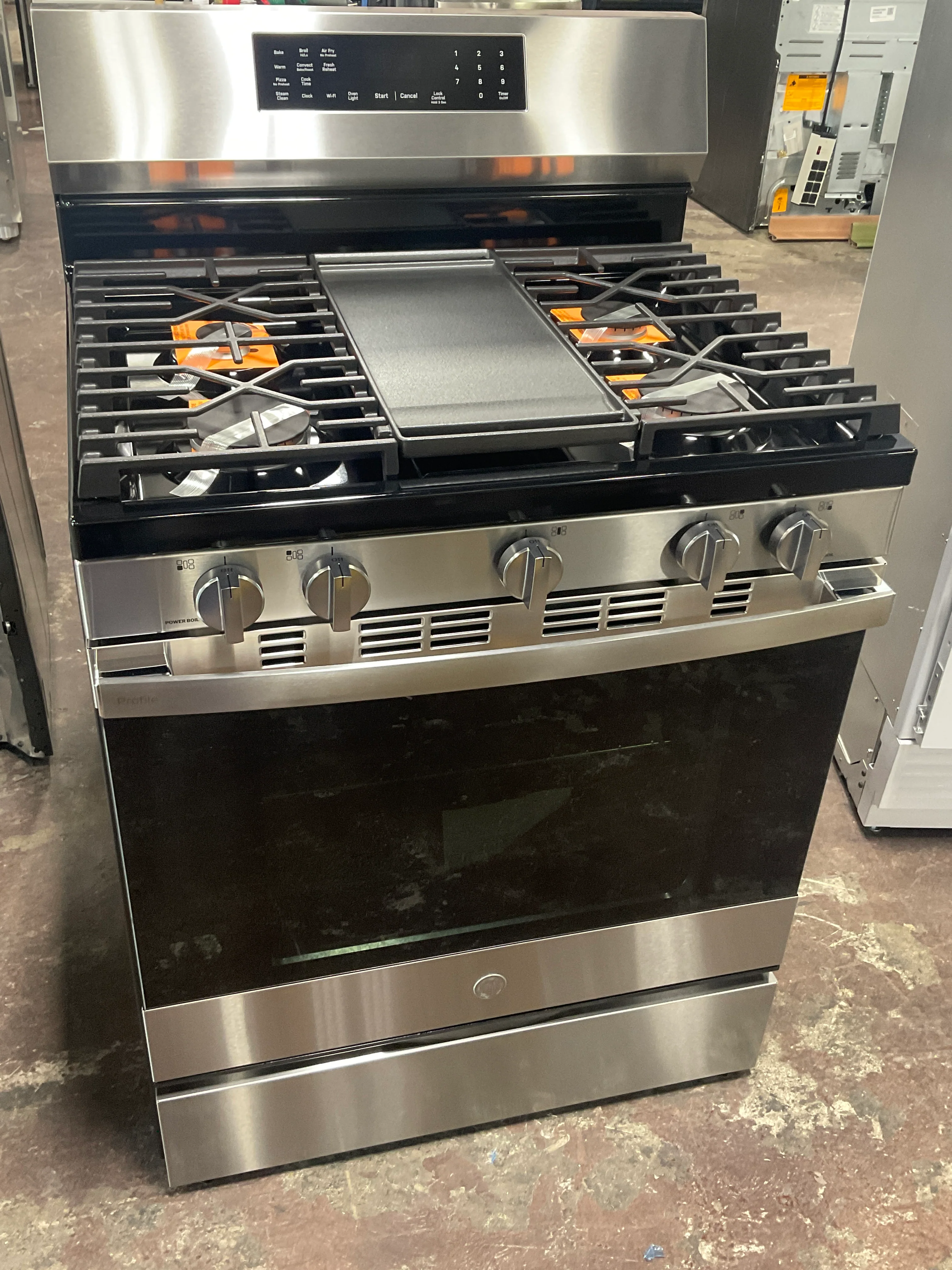 GE Profile™ 30” Smart Free-Standing Gas Convection Range with No Preheat Air Fry and EasyWash™ Oven Tray - Image 7