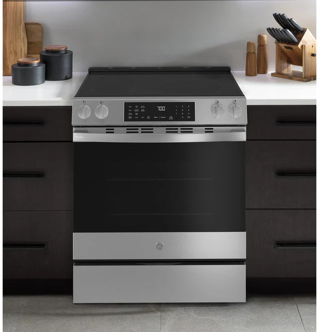 GE Profile Energy Star 30" Smart Slide-In Induction and Convection Range with No Preheat Air Fry and EasyWash Oven Tray: - Image 6