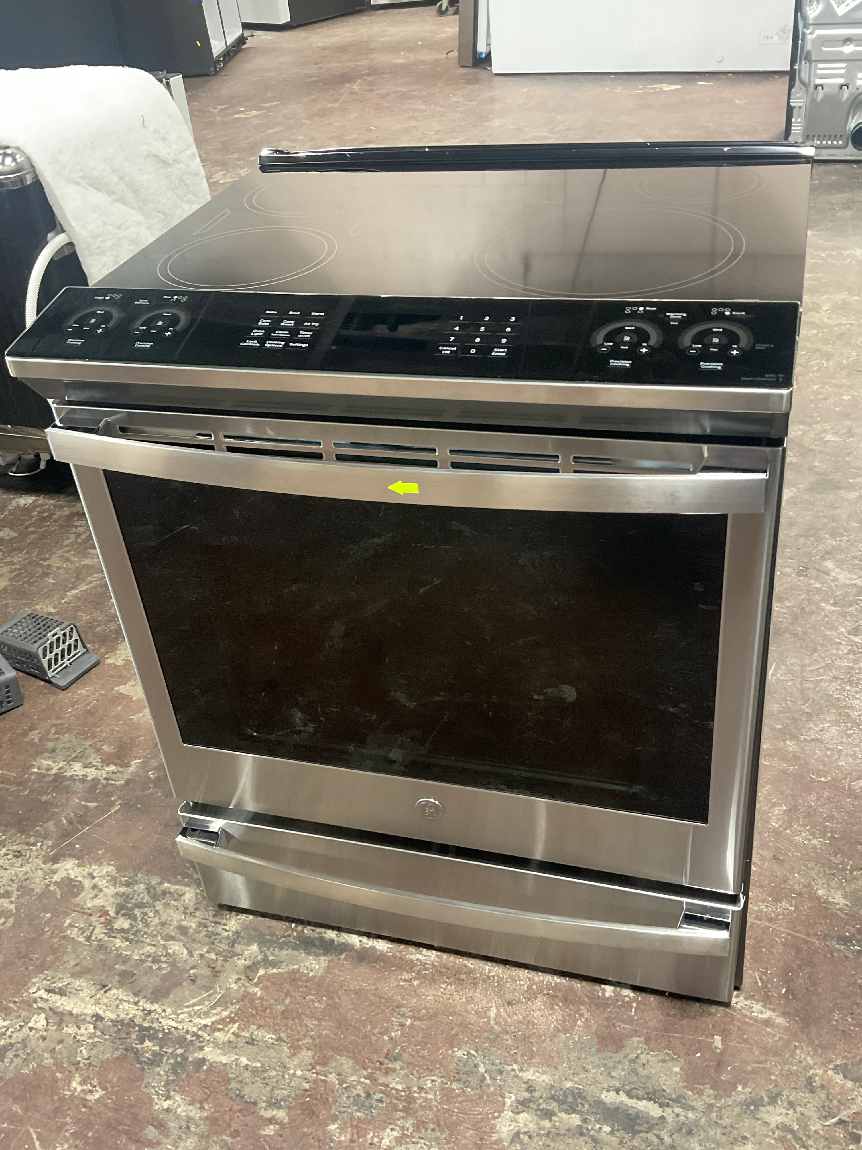 GE Profile™ 30" Smart Slide-In Fingerprint Resistant Front-Control Induction and Convection Range with No Preheat Air Fry - Image 2
