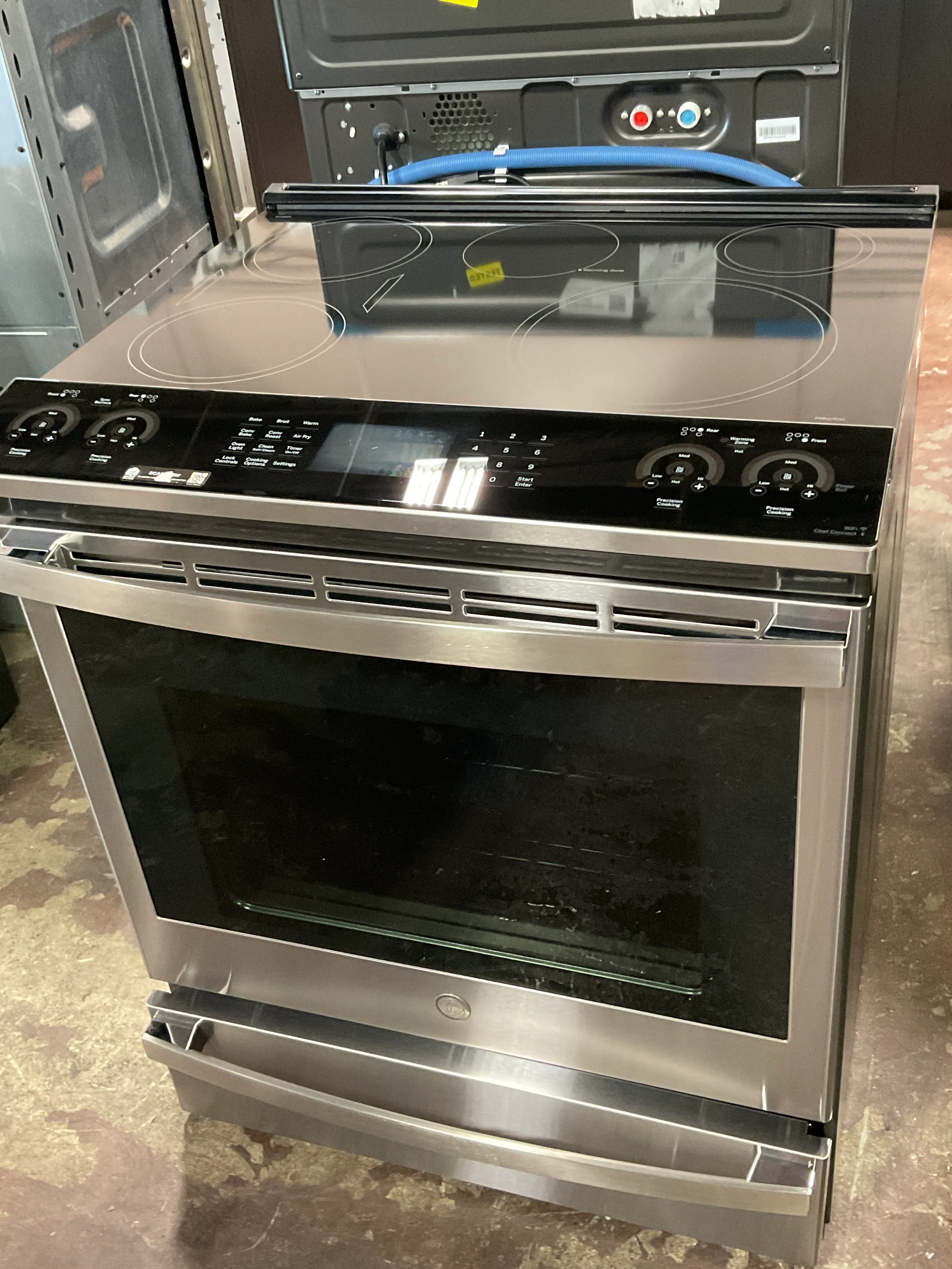GE Profile™ 30" Smart Slide-In Fingerprint Resistant Front-Control Induction and Convection Range with No Preheat Air Fry - Image 4
