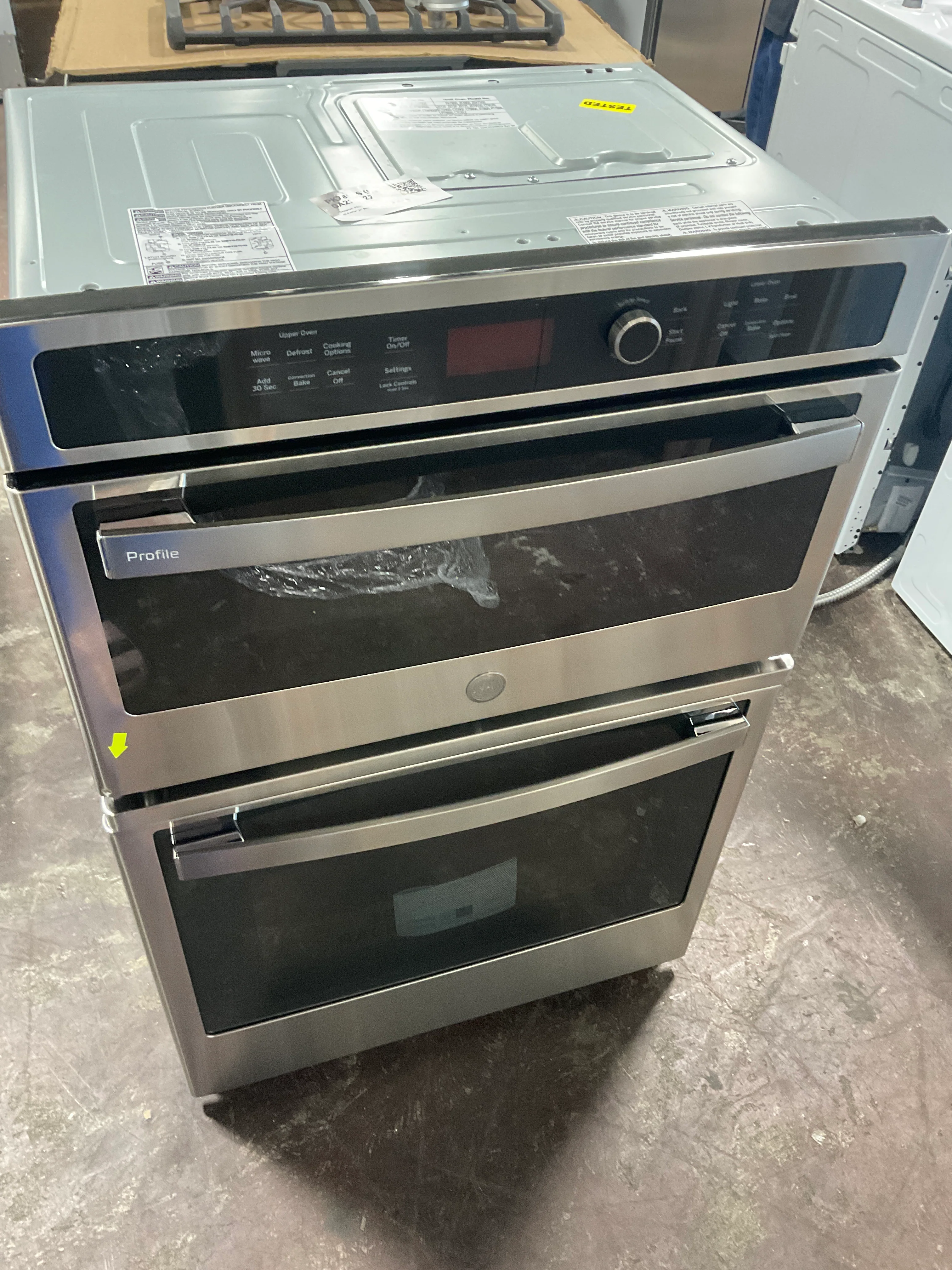 GE Profile™ 27" Built-In Combination Convection Microwave/Convection Wall Oven - Image 7