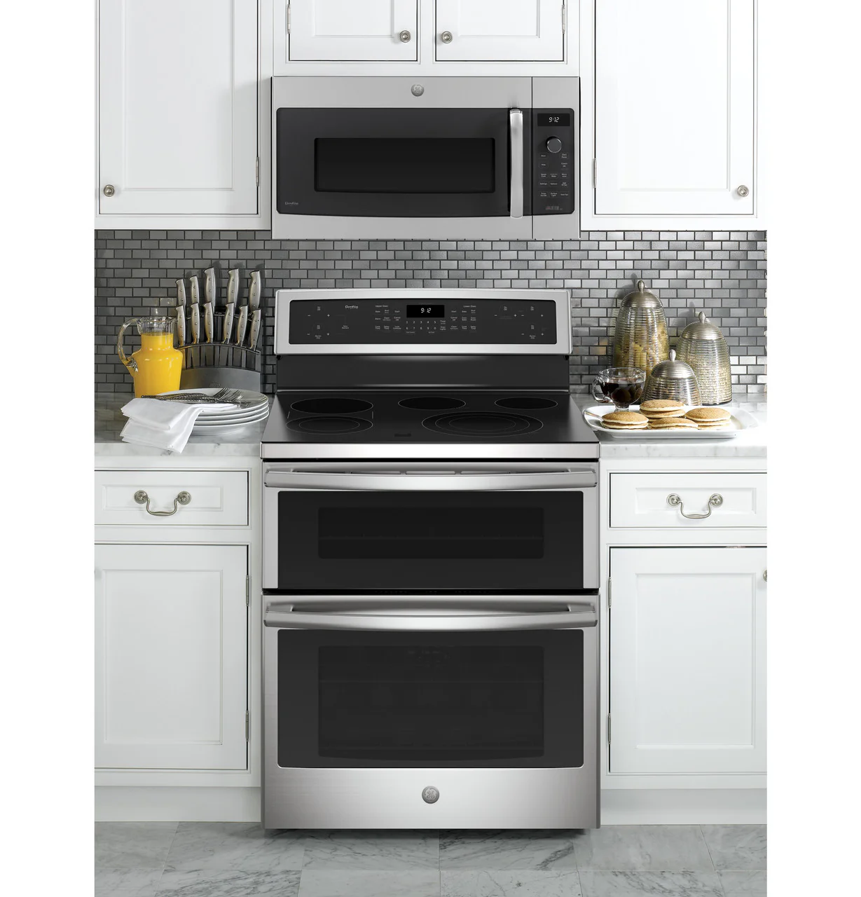 GE Profile™ Over-the-Range Oven with Advantium® Technology - Image 4