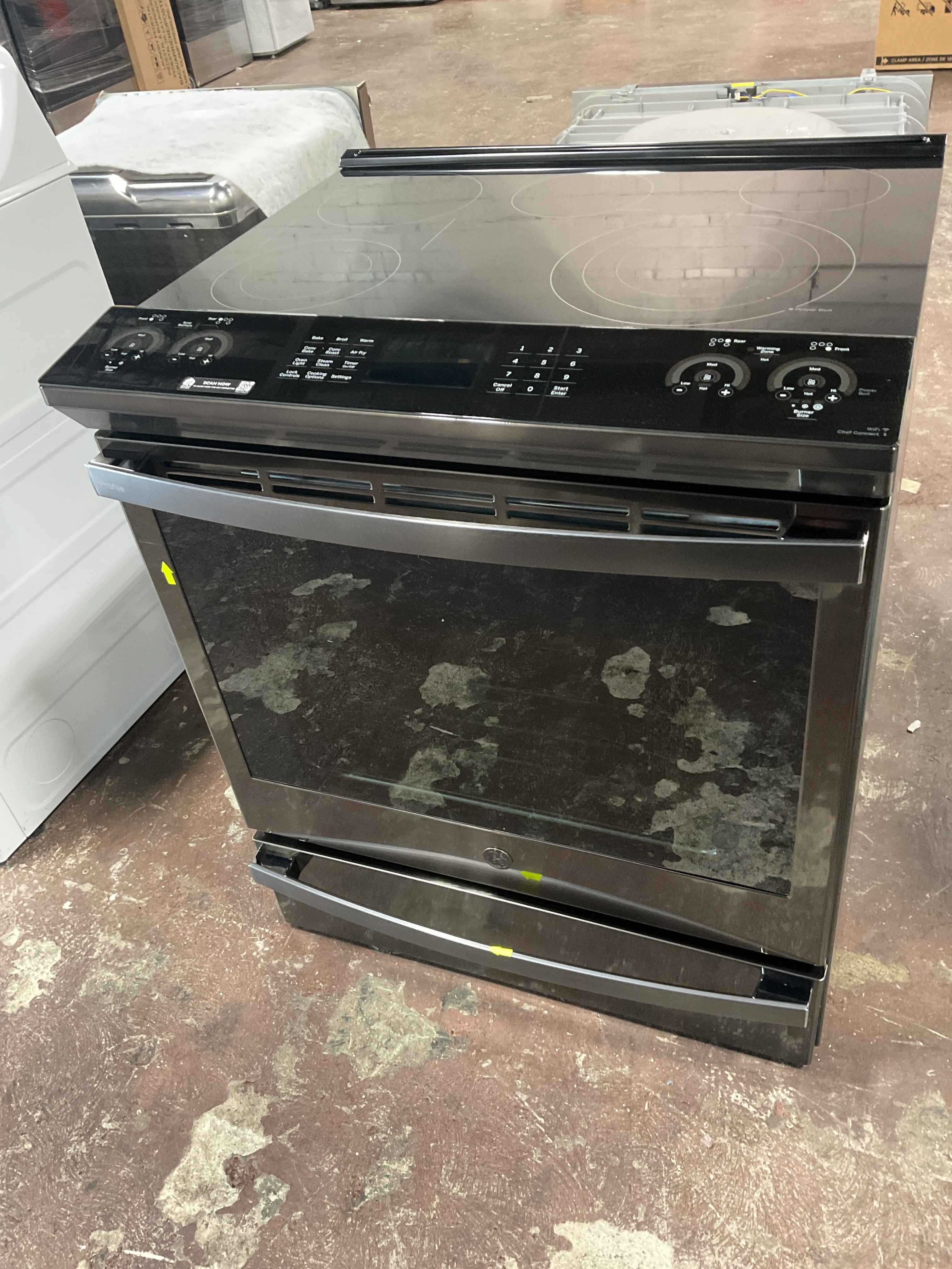 GE Profile™ 30" Smart Slide-In Electric Convection Range with No Preheat Air Fry - Image 6
