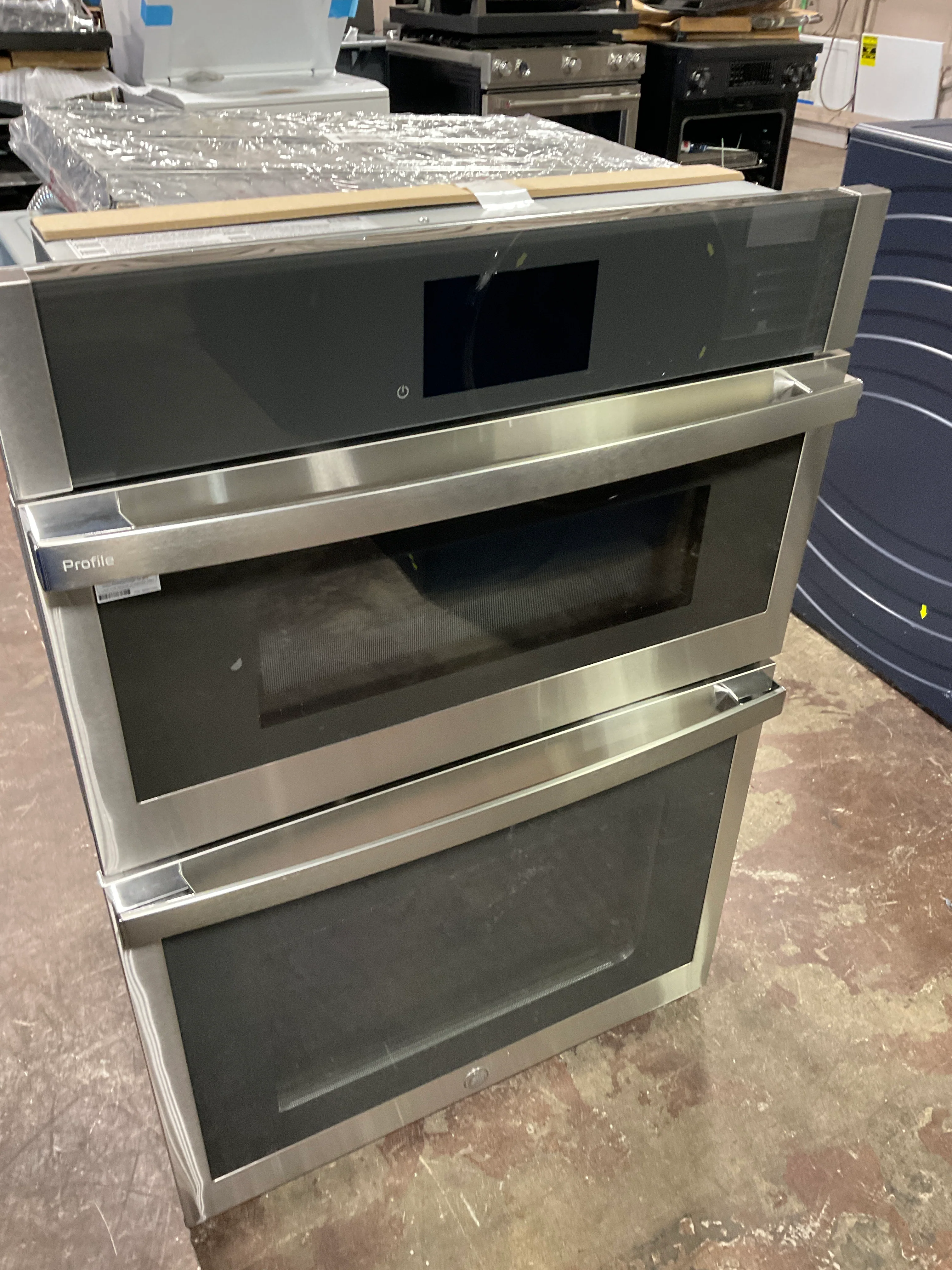GE Profile™ 30 in. Combination Double Wall Oven with Convection, Air Fry, Steam, Sous Vide, and Advantium® Technology - Image 8