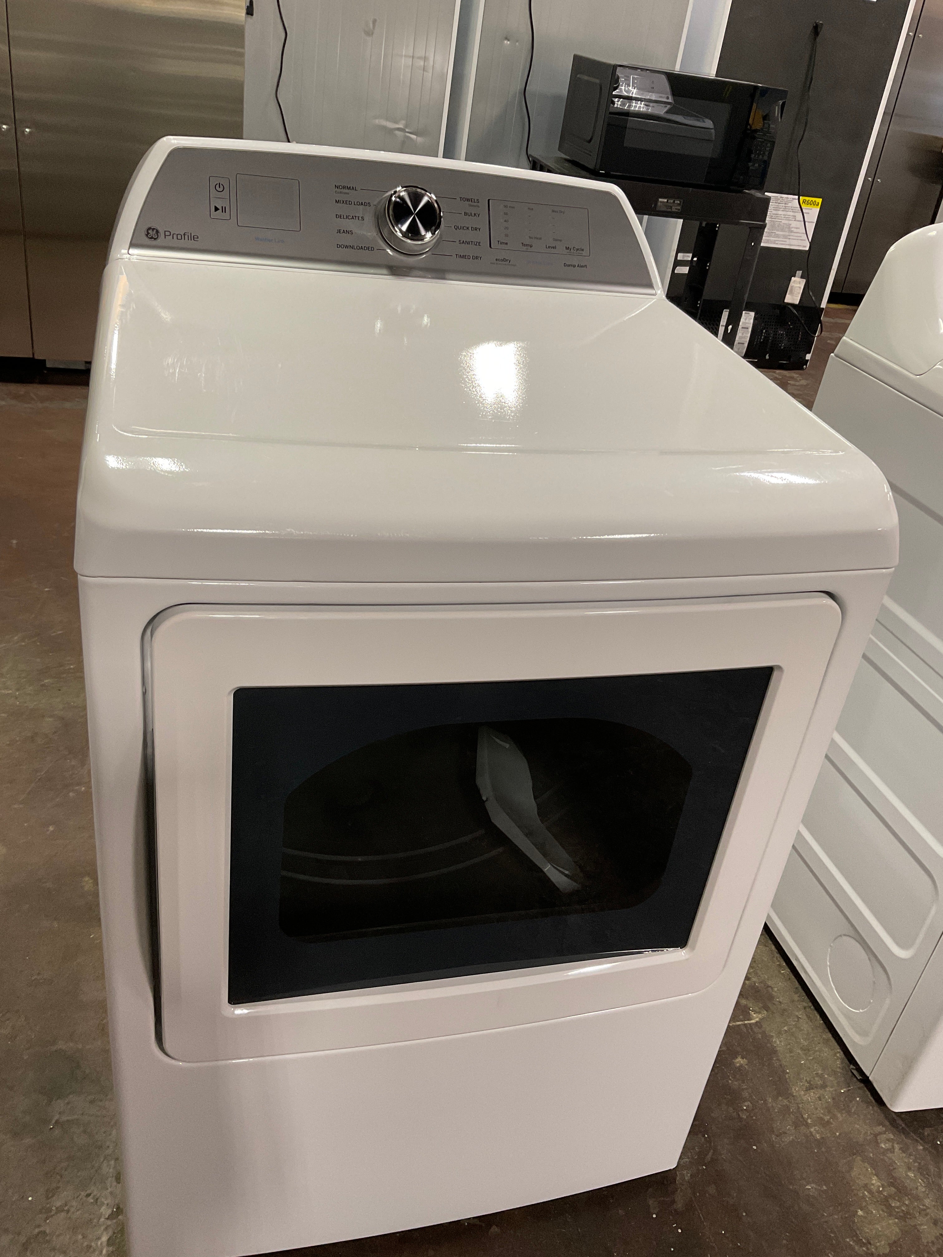 GE Profile™ ENERGY STAR® 7.4 cu. ft. Capacity aluminized alloy drum Electric Dryer with Sanitize Cycle and Sensor Dry - Image 19