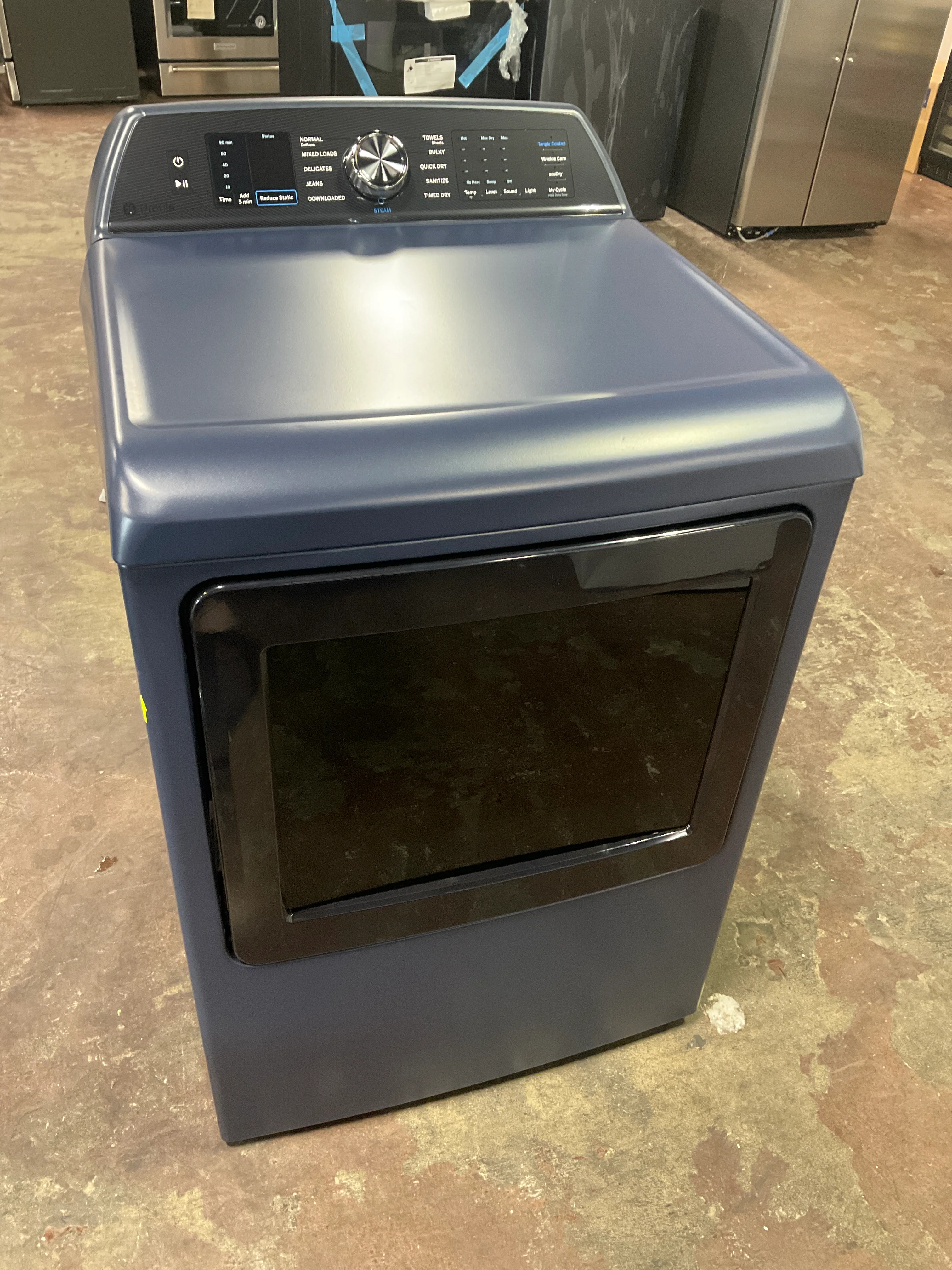 GE Profile™ ENERGY STAR® 7.3 cu. ft. Capacity Smart Electric Dryer with Steam and Washer Link - Image 6