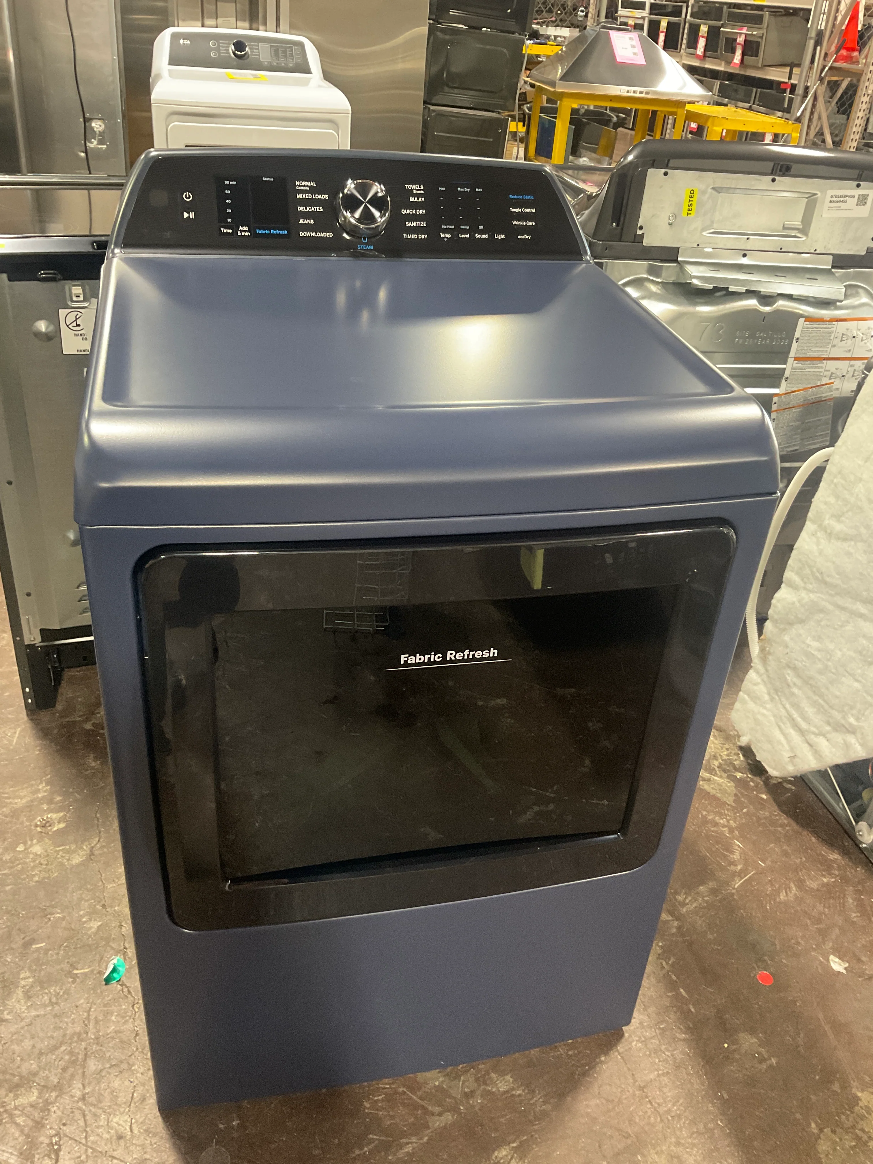 GE Profile™ ENERGY STAR® 7.3 cu. ft. Capacity Smart Electric Dryer with Fabric Refresh - Image 7