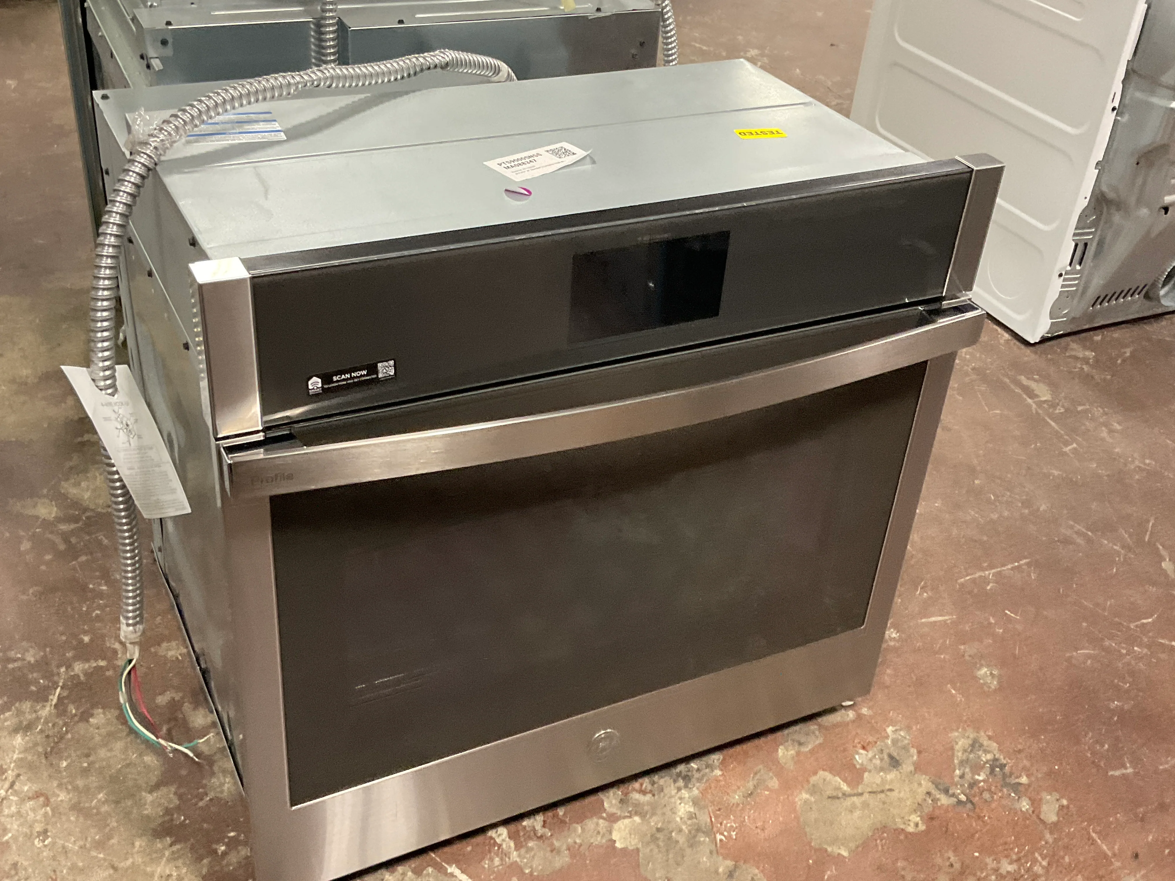 GE Profile™ 30" Smart Built-In Convection Single Wall Oven with In-Oven Camera and No Preheat Air Fry - Image 7