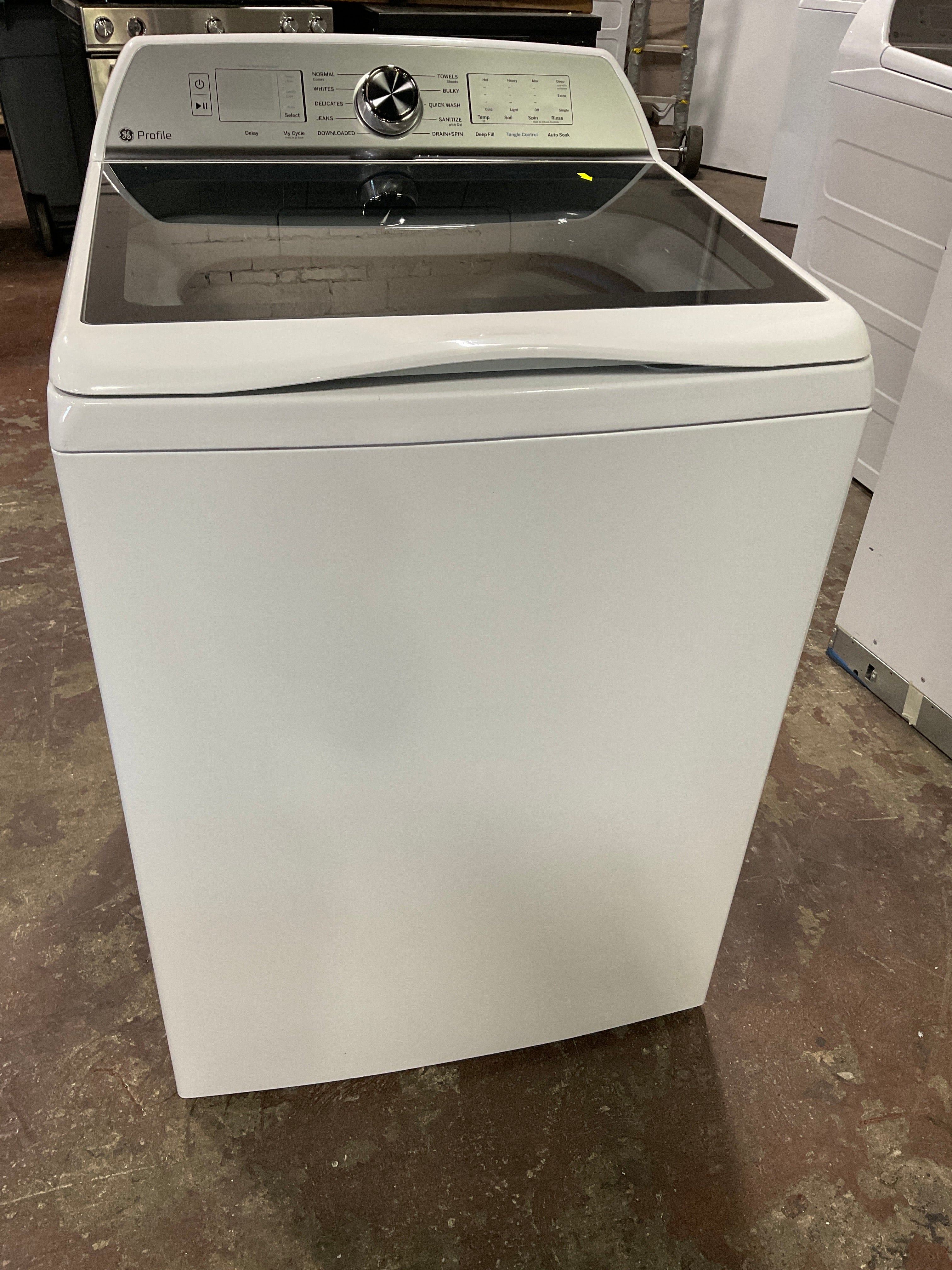 GE Profile™ ENERGY STAR® 5.0 cu. ft. Capacity Washer with Smarter Wash Technology and FlexDispense™ - Image 13
