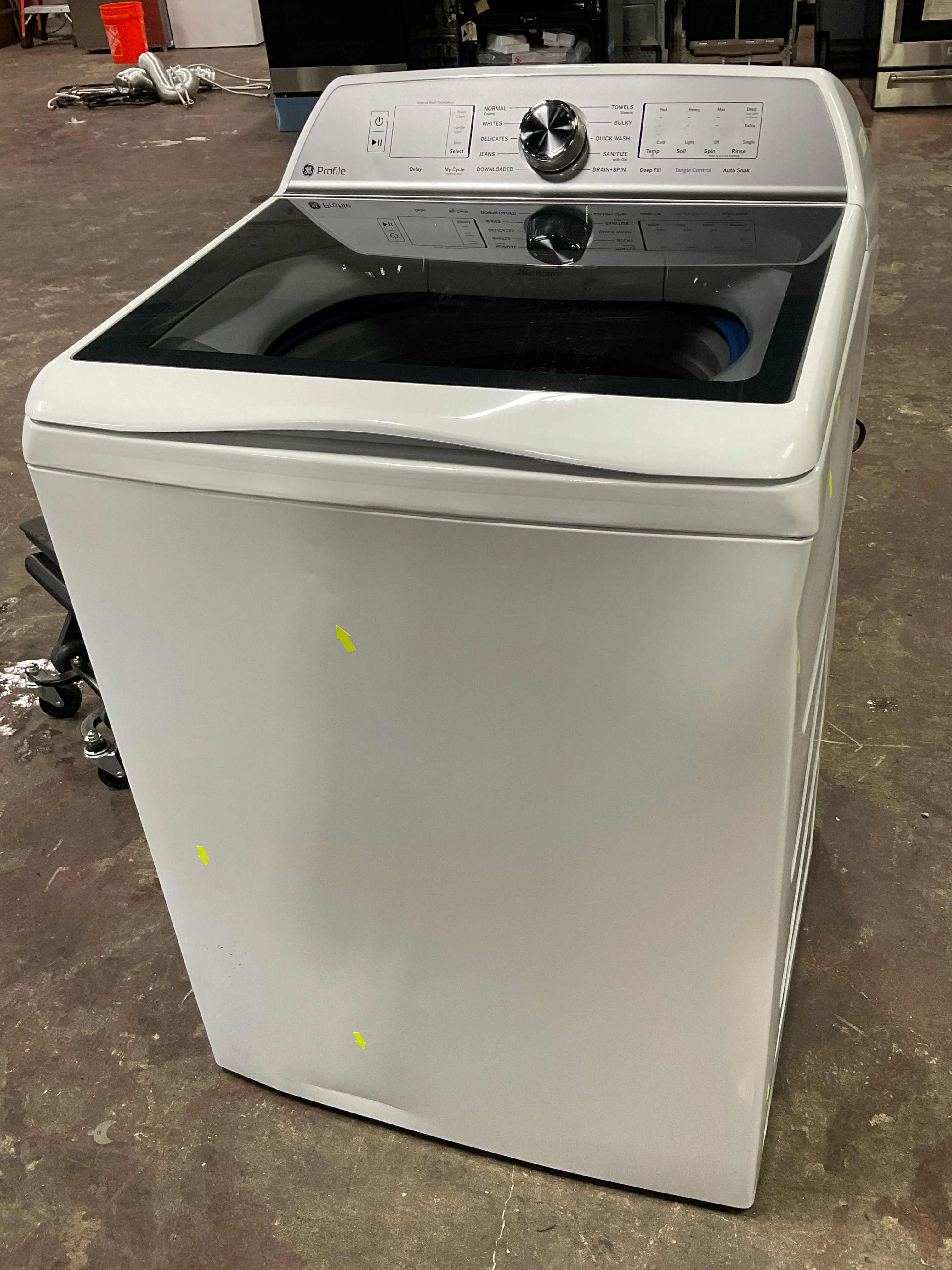 GE Profile™ ENERGY STAR® 5.0 cu. ft. Capacity Washer with Smarter Wash Technology and FlexDispense™ - Image 15