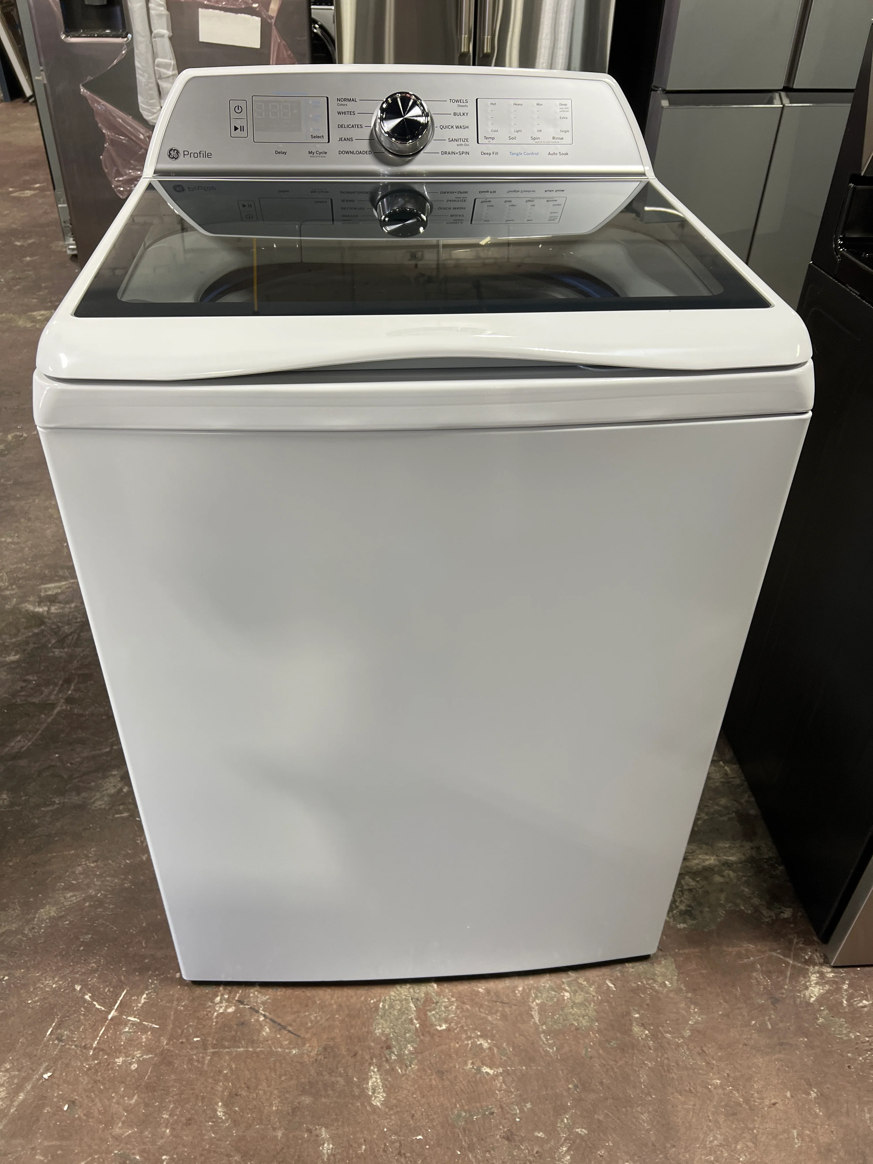 GE Profile™ ENERGY STAR® 5.0 cu. ft. Capacity Washer with Smarter Wash Technology and FlexDispense™ - Image 23