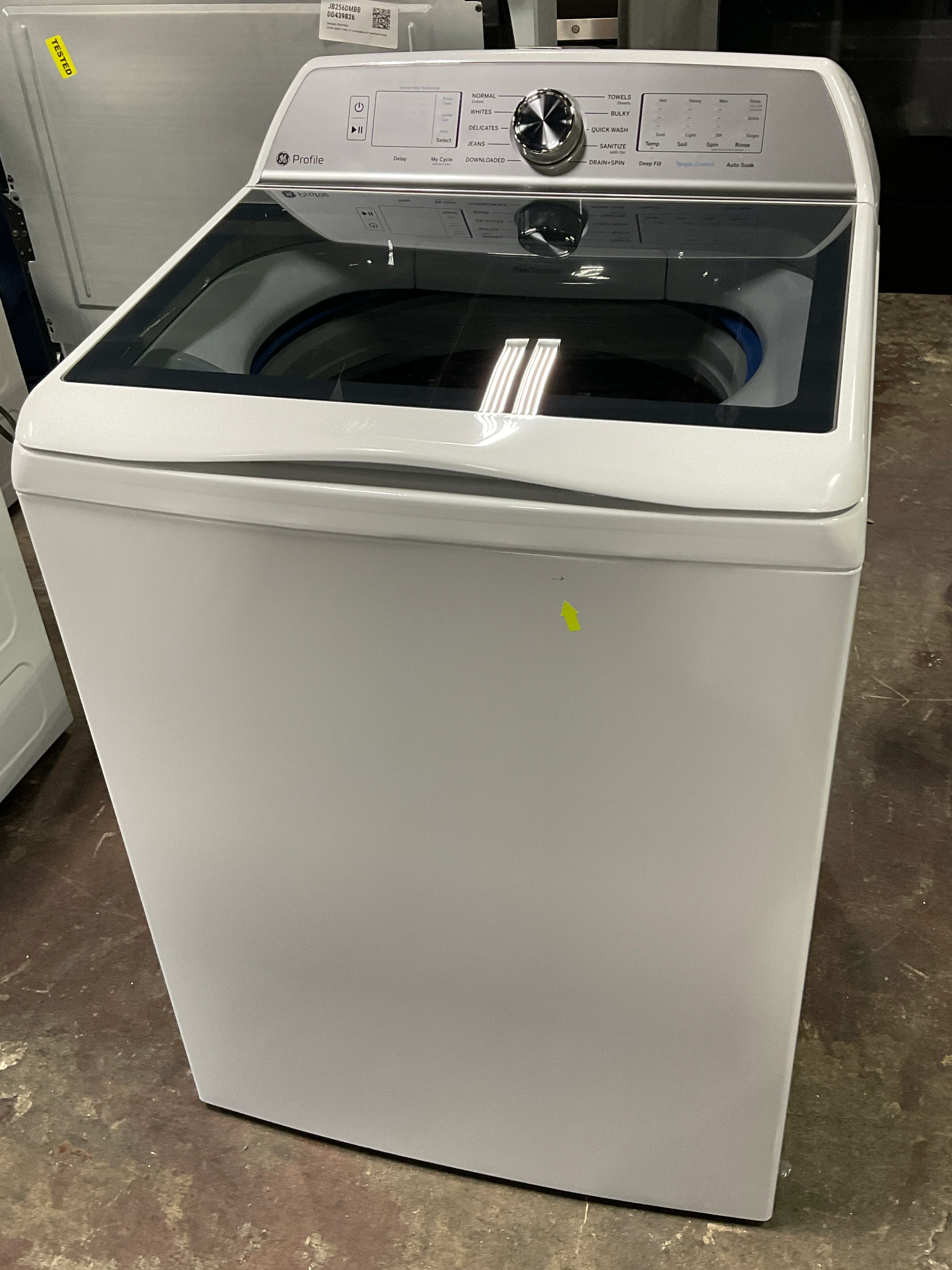 GE Profile™ ENERGY STAR® 5.0 cu. ft. Capacity Washer with Smarter Wash Technology and FlexDispense™ - Image 25