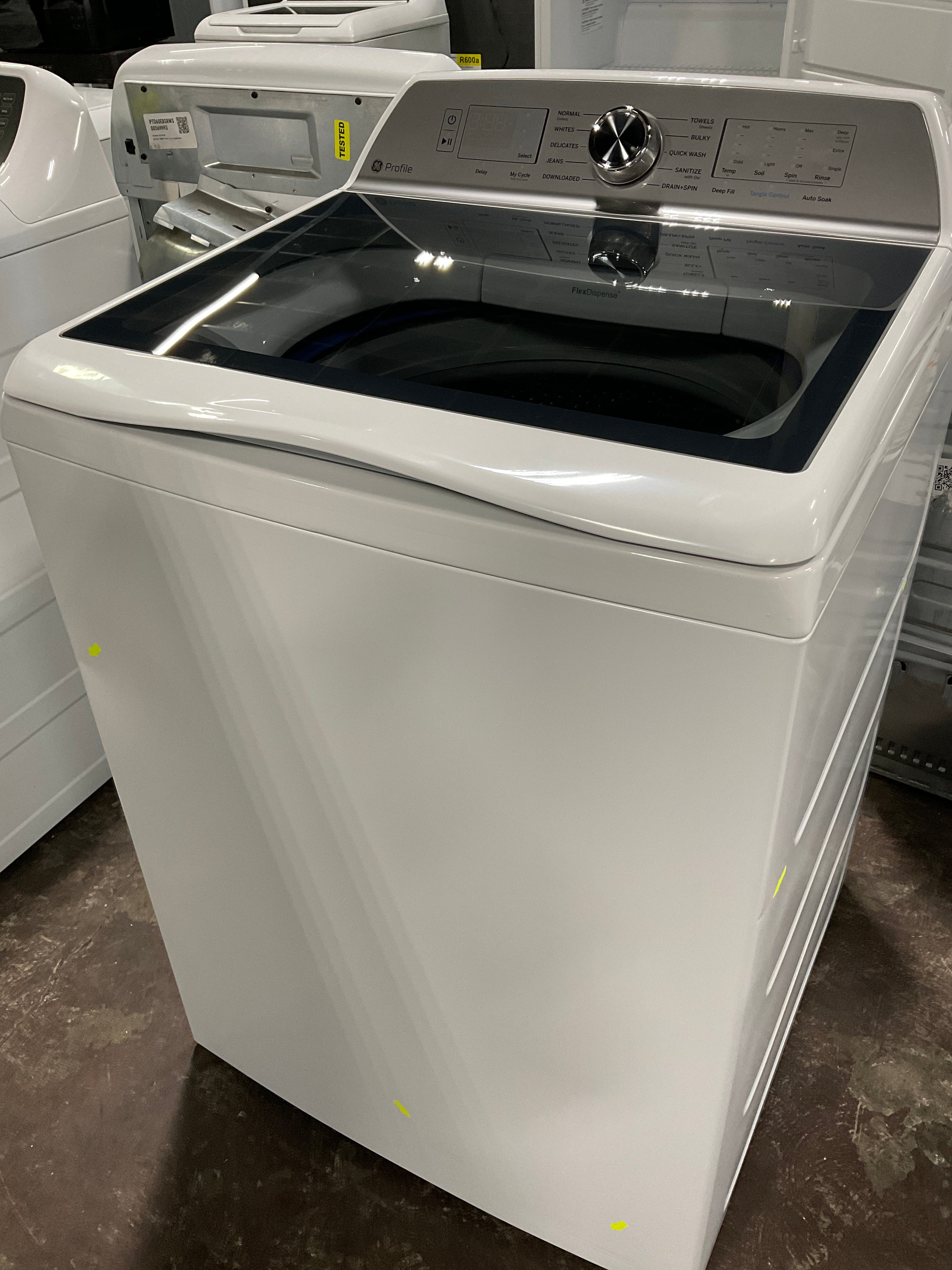 GE Profile™ ENERGY STAR® 5.0 cu. ft. Capacity Washer with Smarter Wash Technology and FlexDispense™ - Image 27
