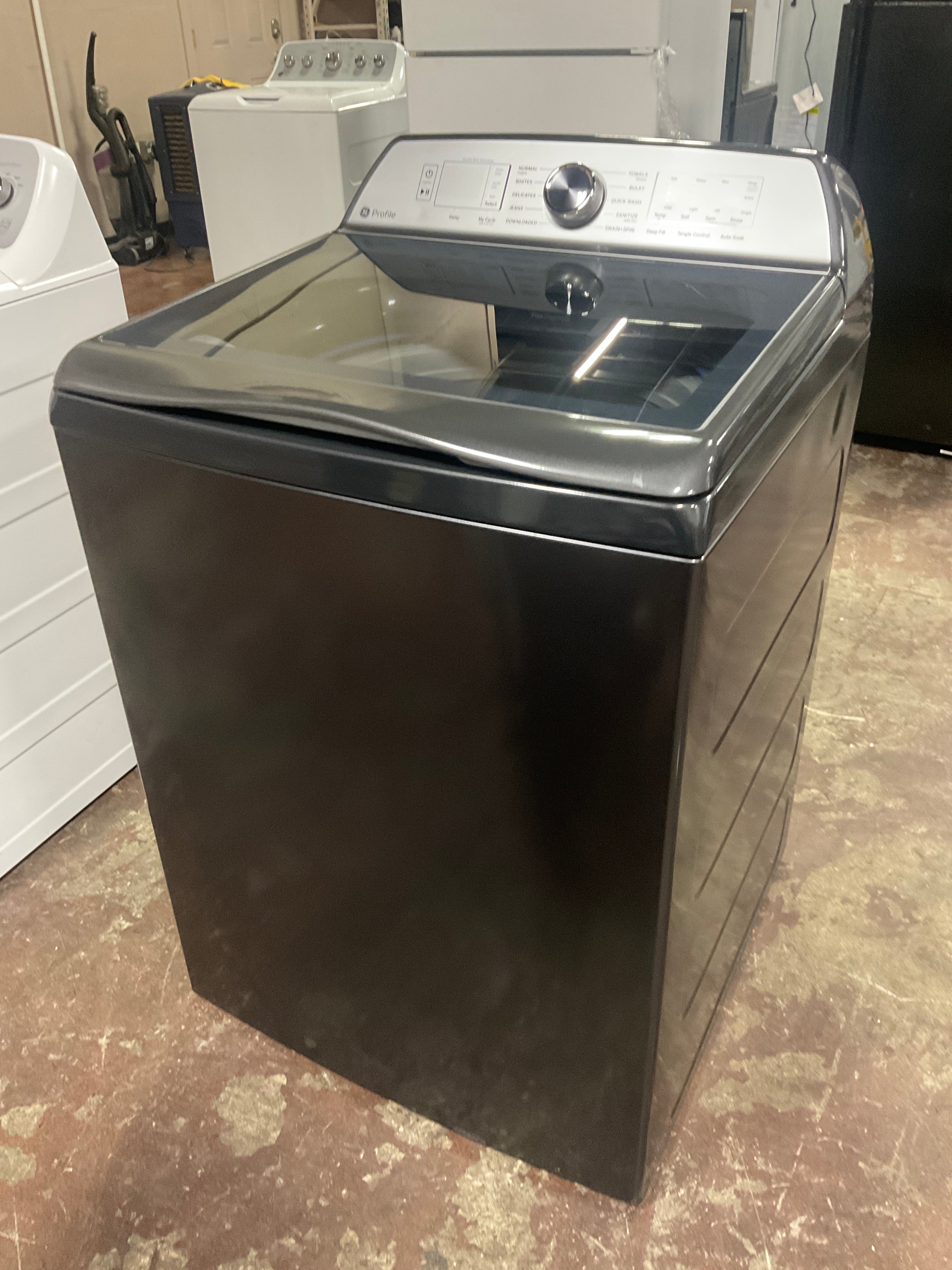 GE Profile™ ENERGY STAR® 4.9 cu. ft. Capacity Washer with Smarter Wash Technology and FlexDispense™ - Image 6