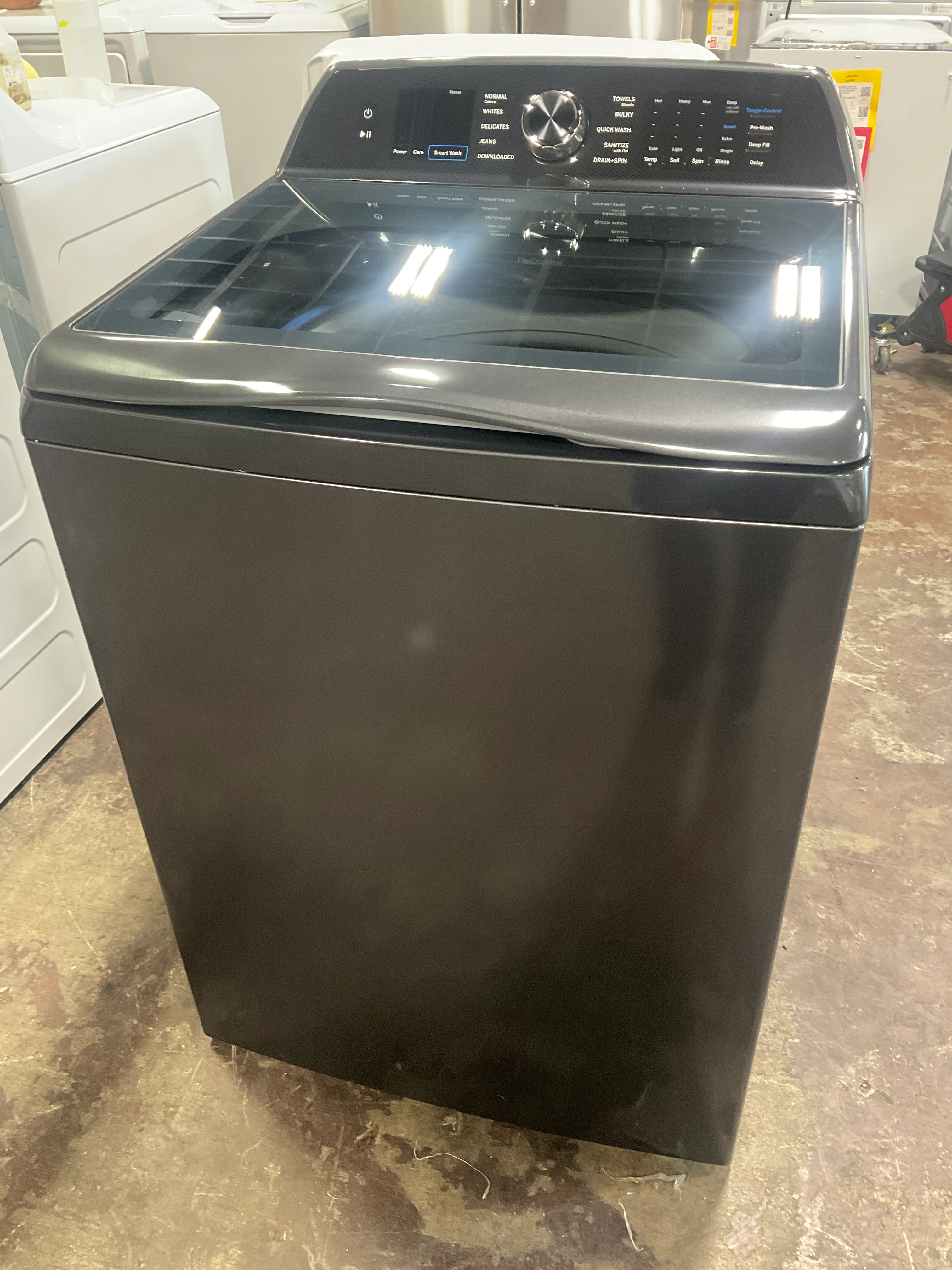 GE Profile™ ENERGY STAR® 5.4 cu. ft. Capacity Washer with Smarter Wash Technology and FlexDispense™ - Image 6