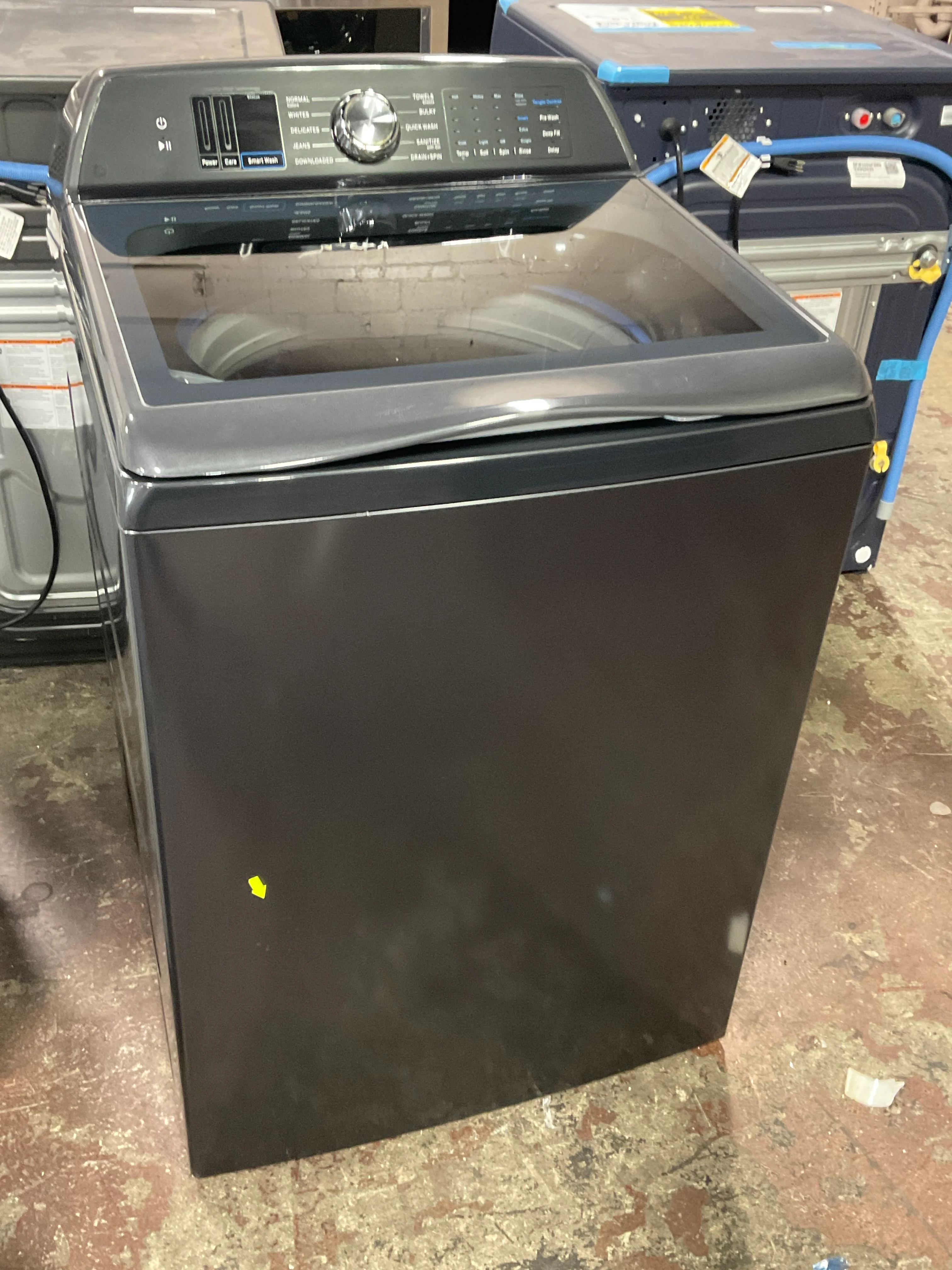 GE Profile™ ENERGY STAR® 5.4 cu. ft. Capacity Washer with Smarter Wash Technology and FlexDispense™ - Image 8