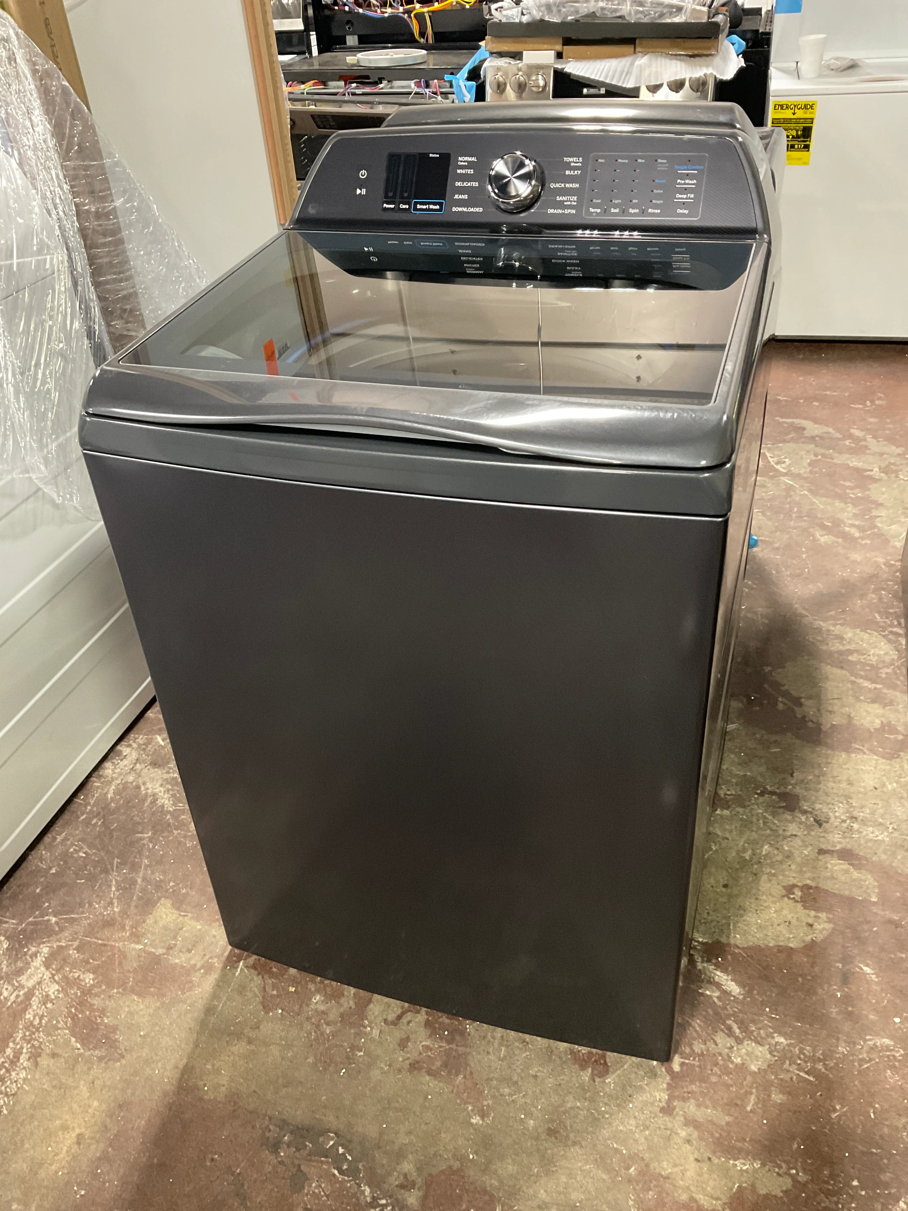 GE Profile™ ENERGY STAR® 5.3 cu. ft. Capacity Washer with Smarter Wash Technology and FlexDispense™ - Image 3