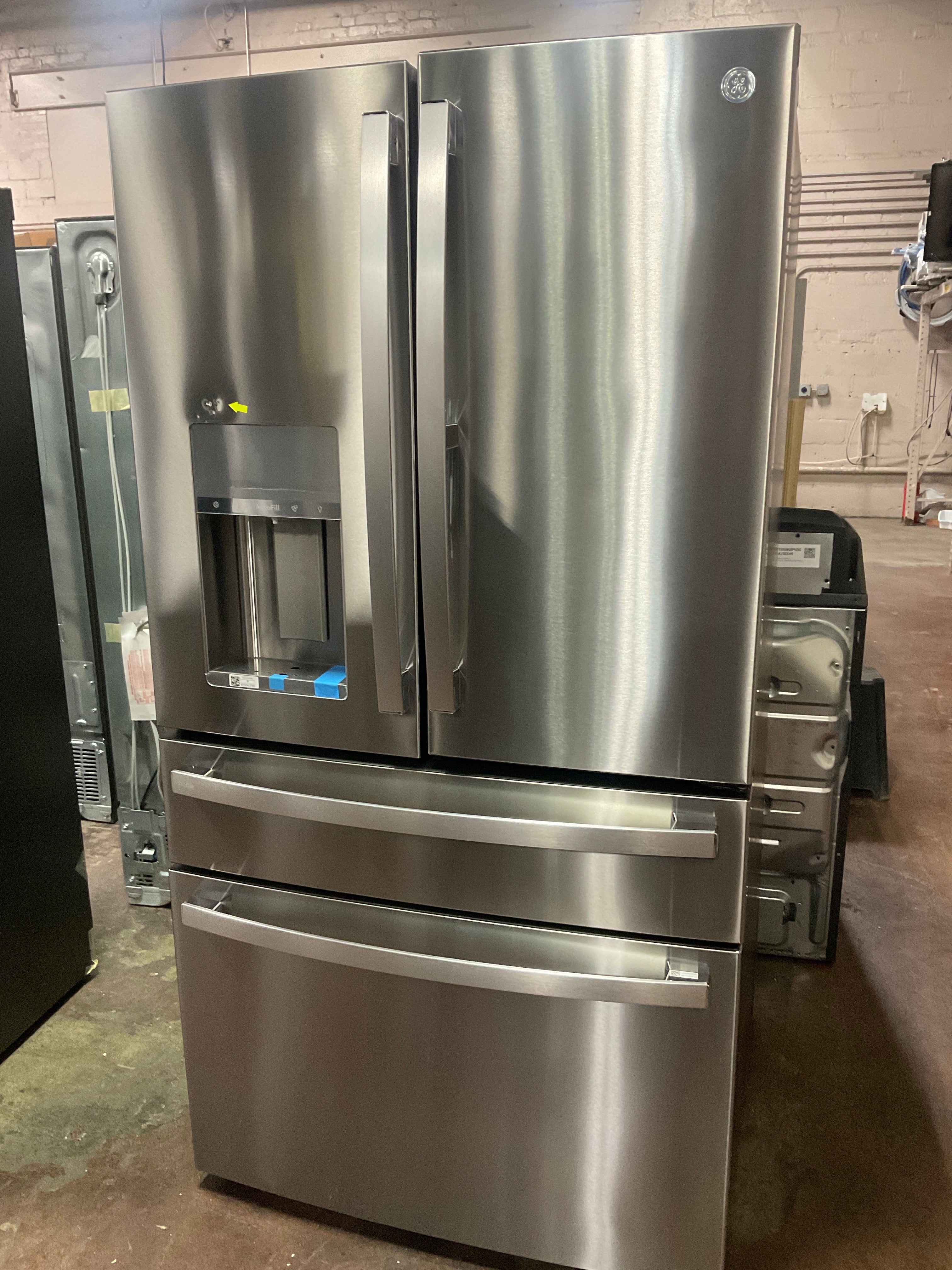 GE Profile™ ENERGY STAR® 27.9 Cu. Ft. Smart Fingerprint Resistant 4-Door French-Door Refrigerator with Door In Door - Image 13