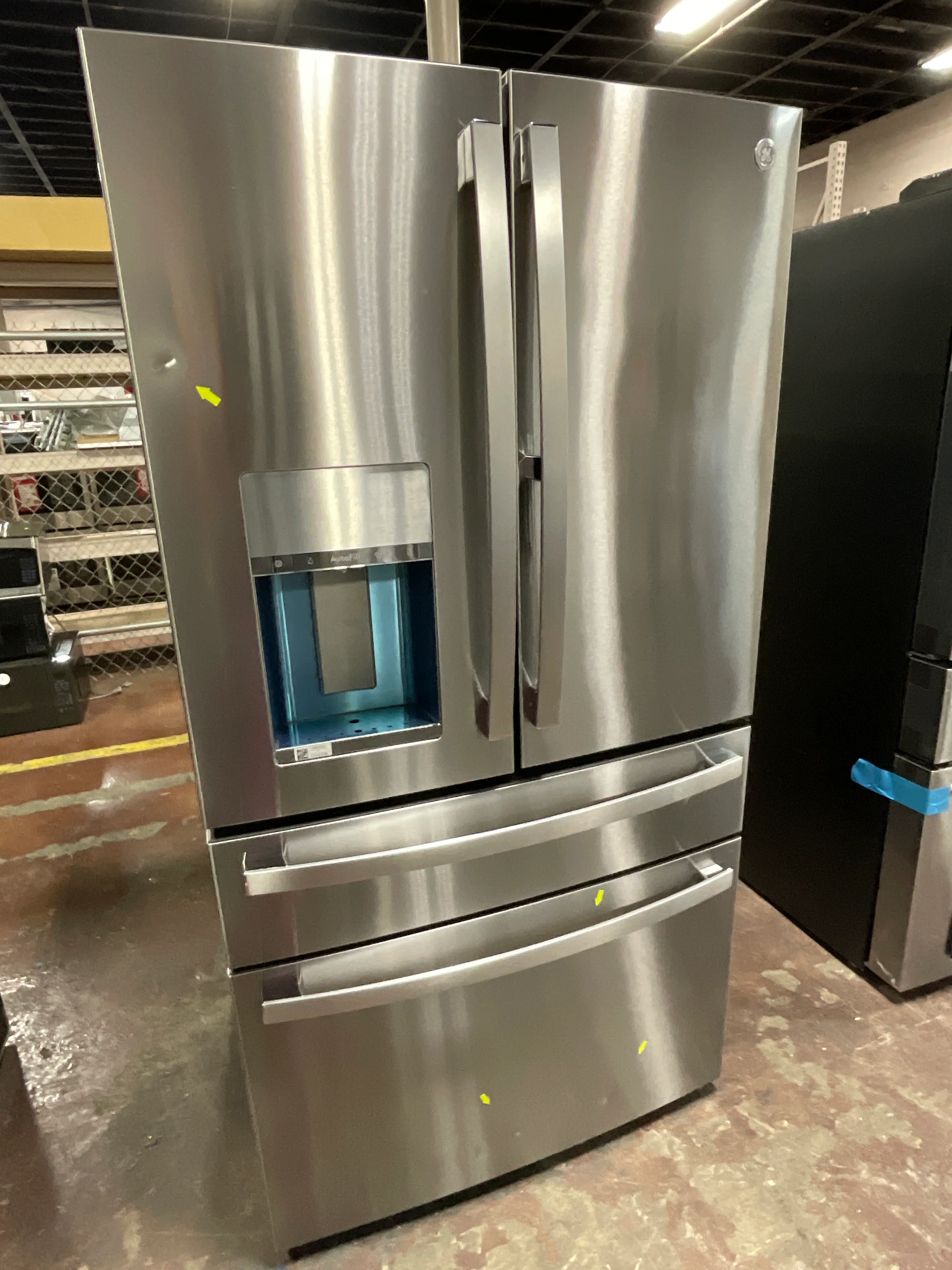 GE Profile™ ENERGY STAR® 27.9 Cu. Ft. Smart Fingerprint Resistant 4-Door French-Door Refrigerator with Door In Door - Image 15