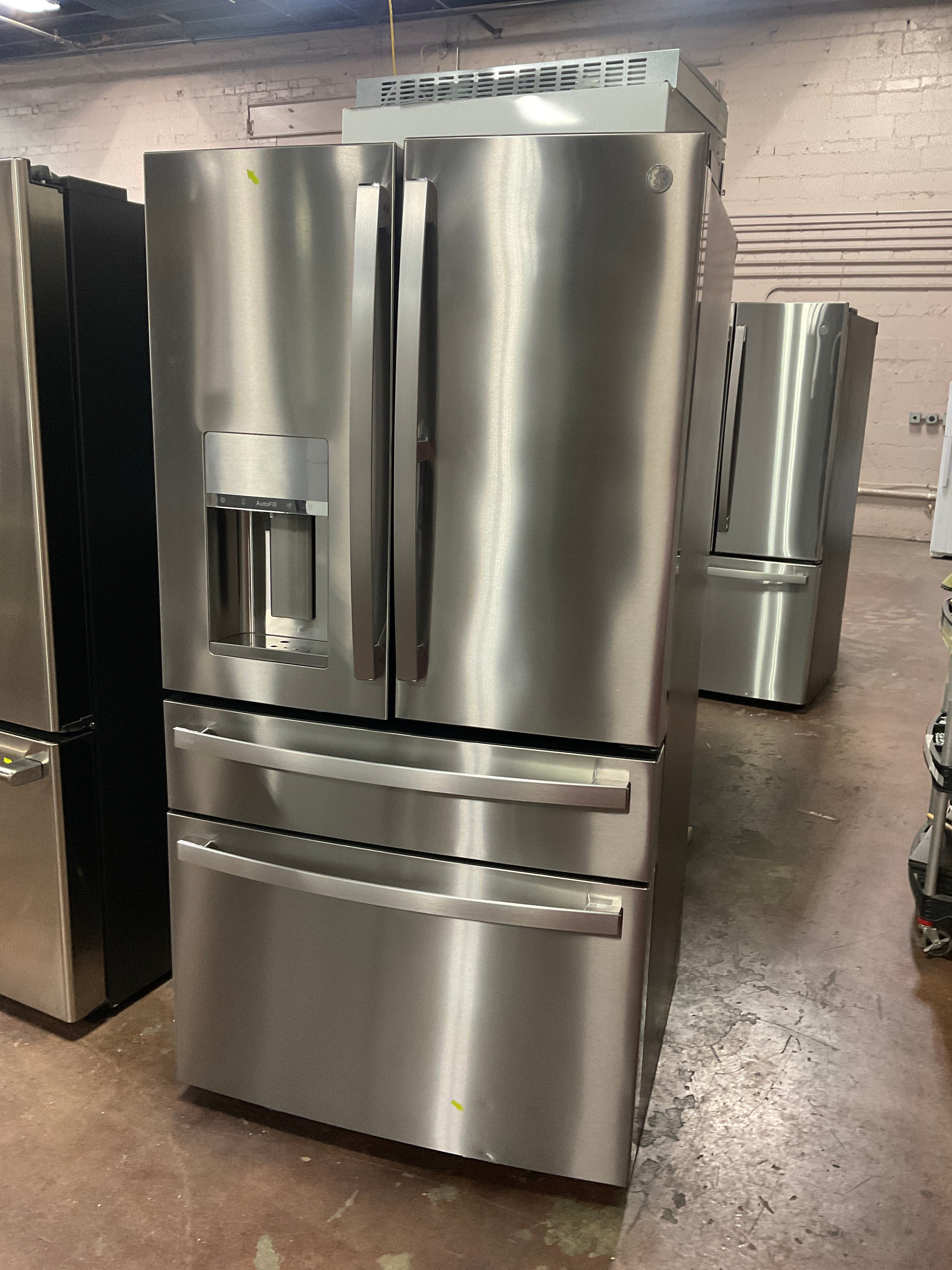 GE Profile™ ENERGY STAR® 27.9 Cu. Ft. Smart Fingerprint Resistant 4-Door French-Door Refrigerator with Door In Door - Image 5