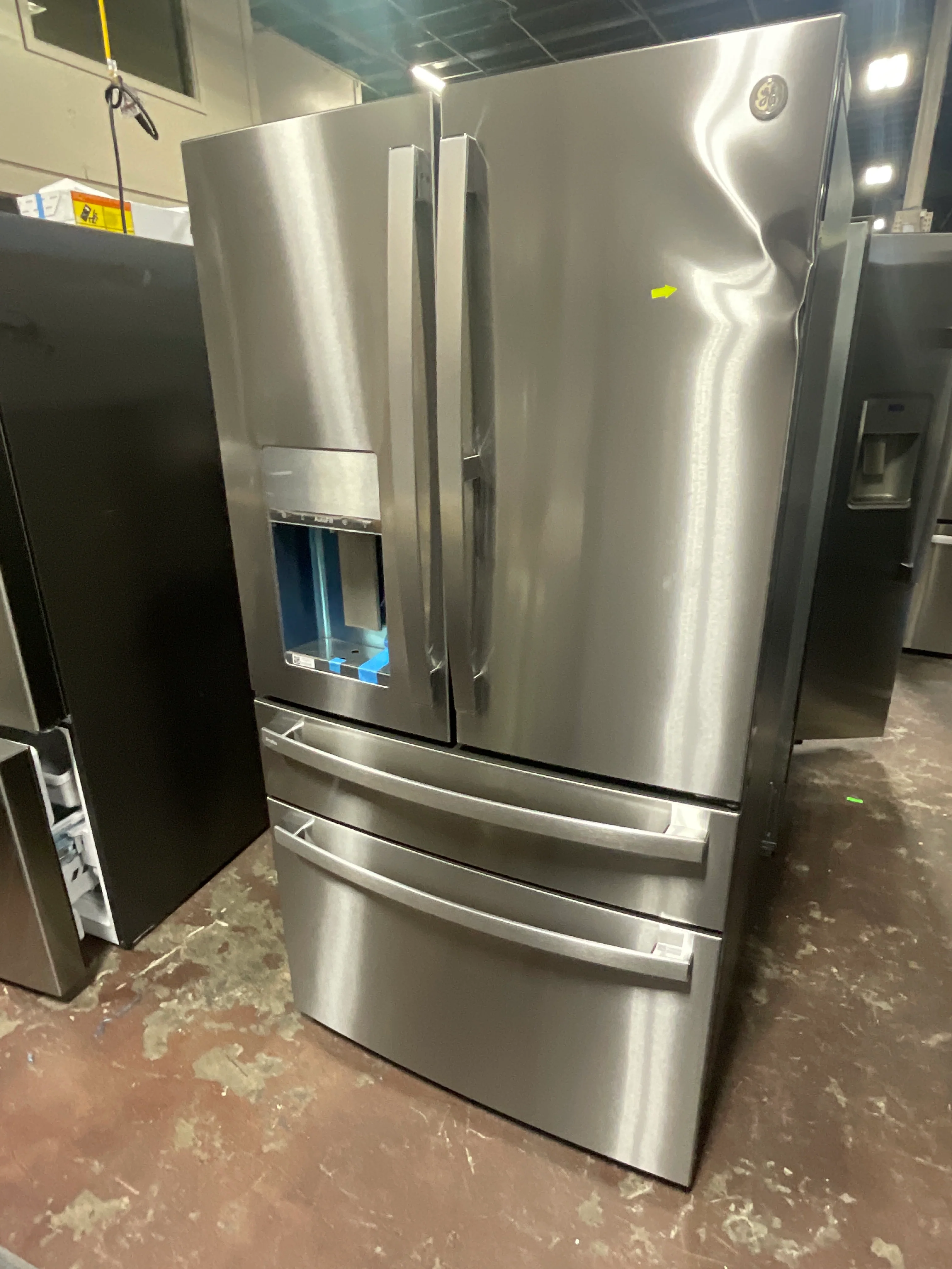 GE Profile™ ENERGY STAR® 27.9 Cu. Ft. Smart Fingerprint Resistant 4-Door French-Door Refrigerator with Door In Door - Image 9