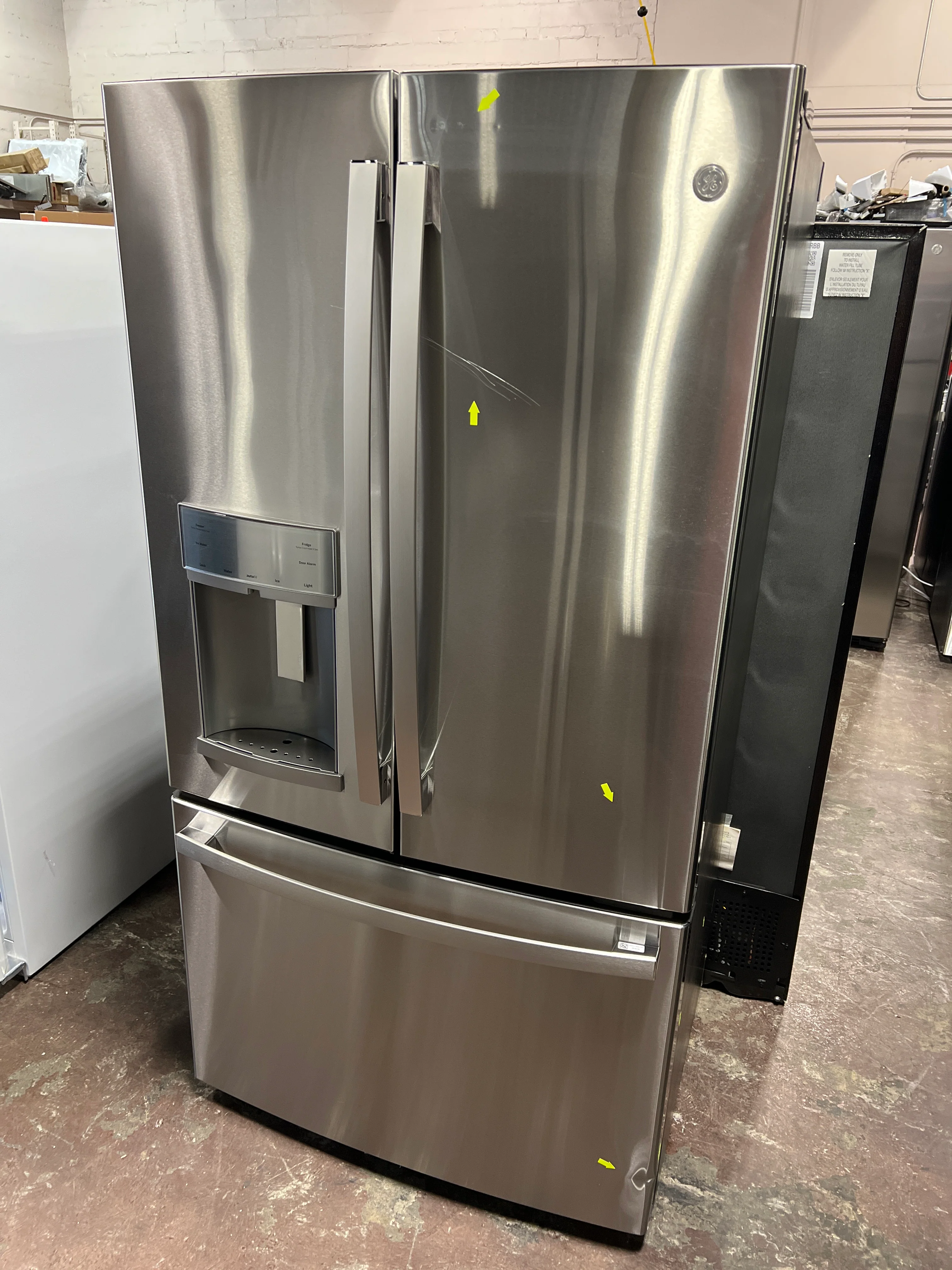 GE Profile™ ENERGY STAR® 22.1 Cu. Ft. Counter-Depth Fingerprint Resistant French-Door Refrigerator with Hands-Free AutoFill - Image 11