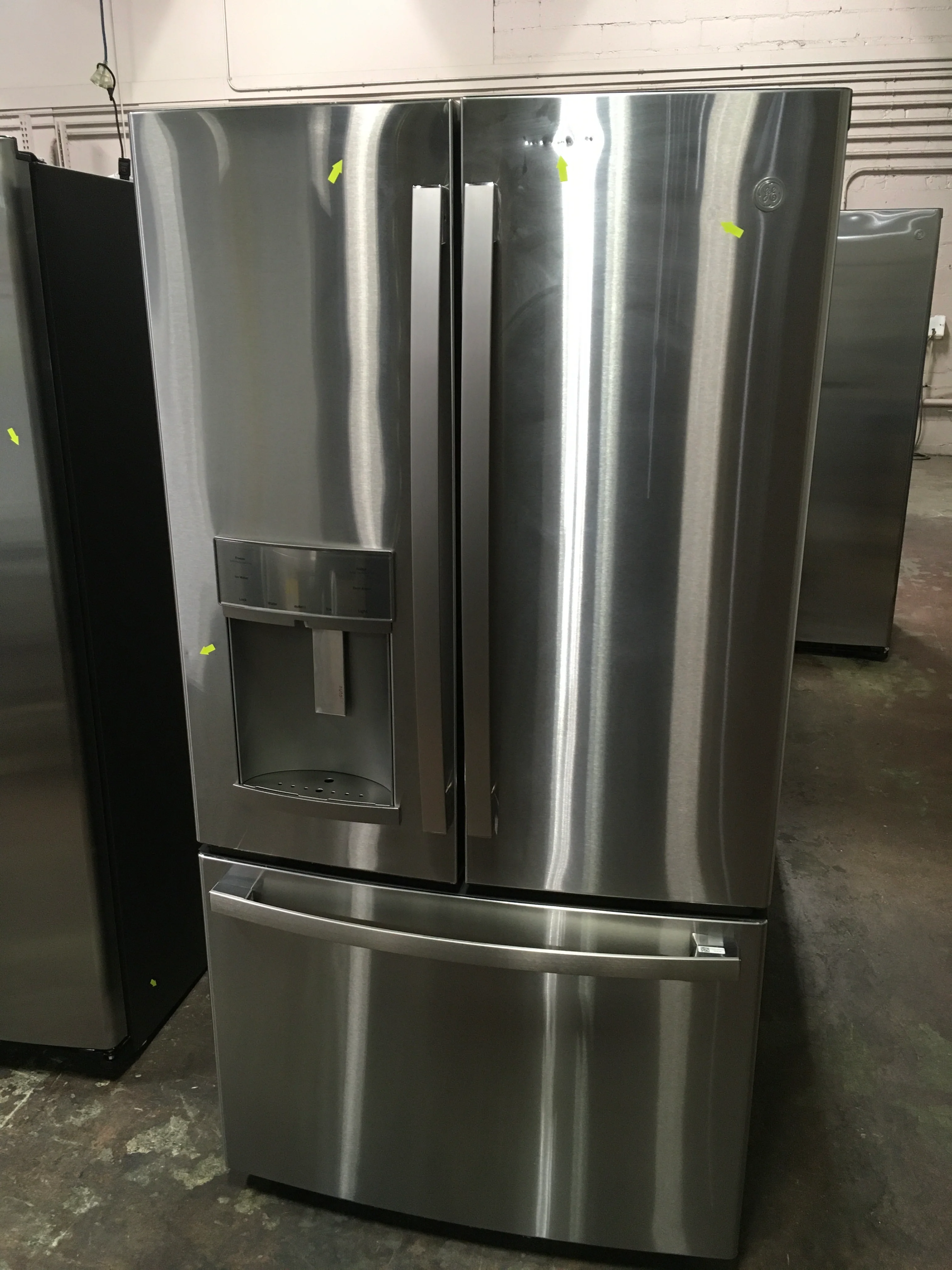 GE Profile™ ENERGY STAR® 22.1 Cu. Ft. Counter-Depth Fingerprint Resistant French-Door Refrigerator with Hands-Free AutoFill - Image 5
