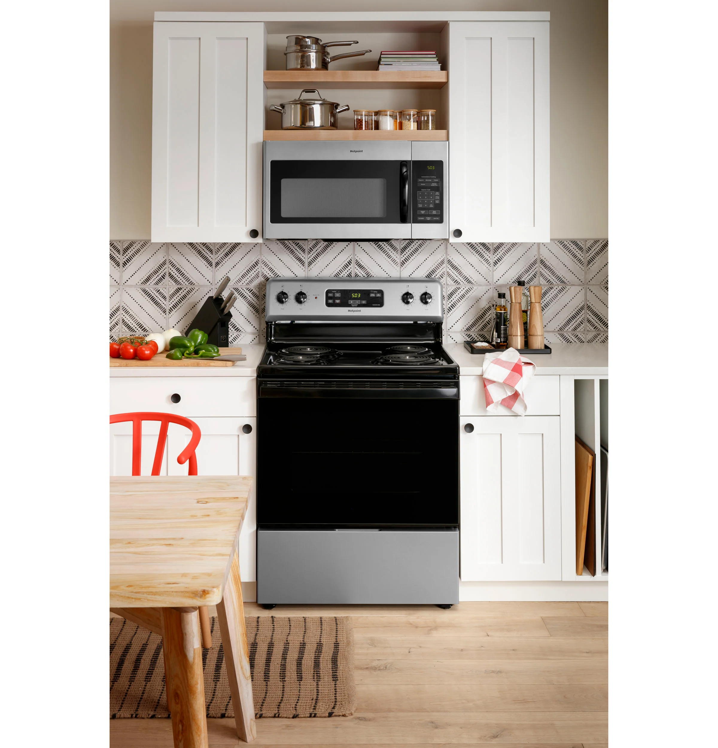 Hotpoint® 1.6 Cu. Ft. Over-the-Range Microwave Oven - Image 7