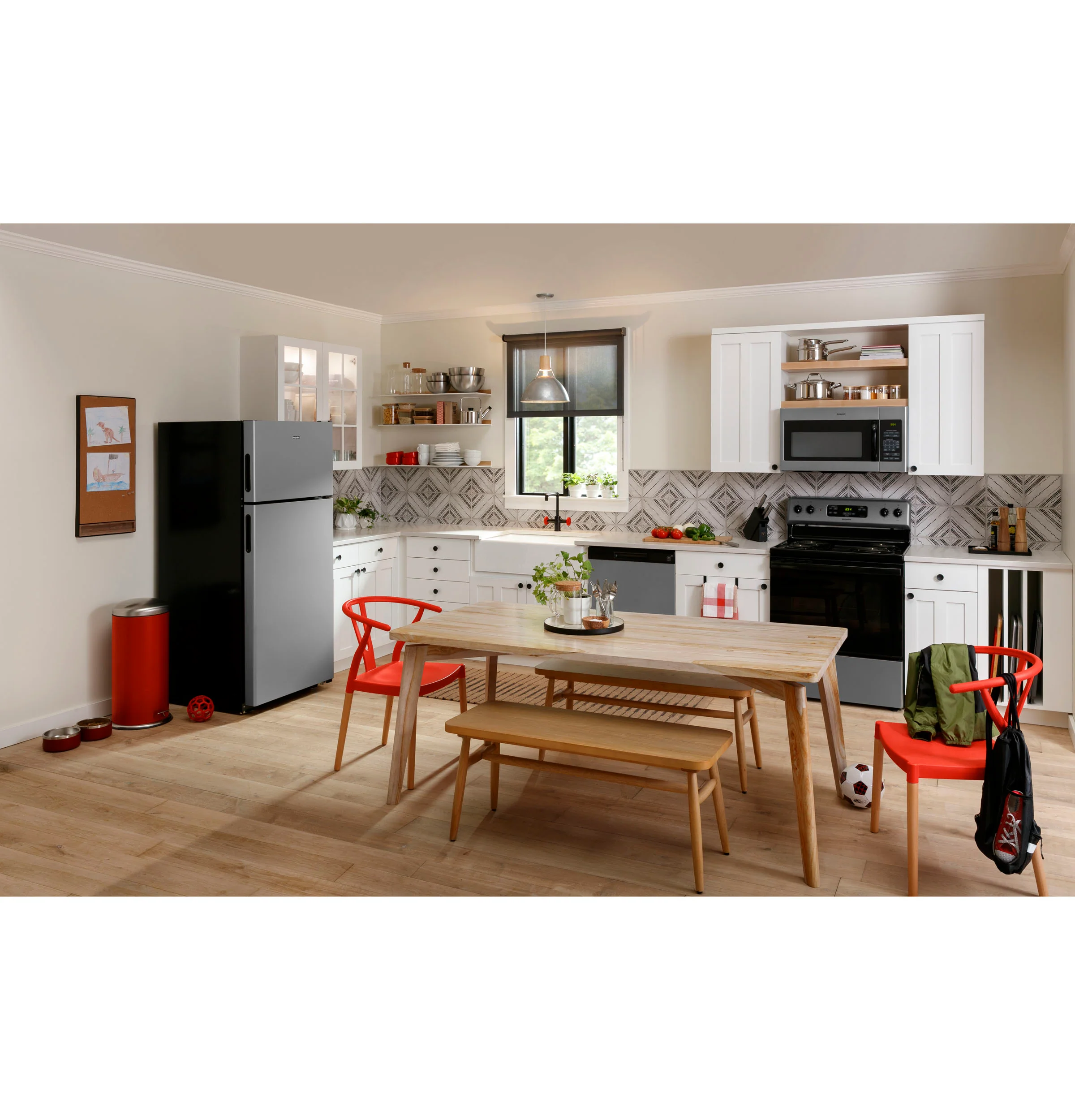 Hotpoint® 1.6 Cu. Ft. Over-the-Range Microwave Oven - Image 9