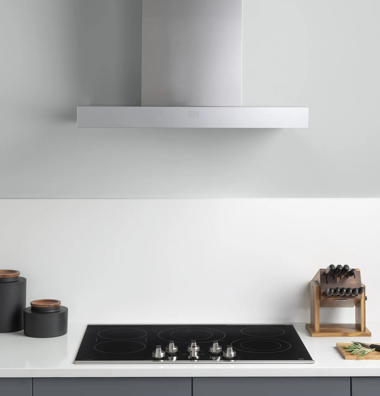 30” Smart Designer Wall Mount Hood w/ Perimeter Venting - Image 5