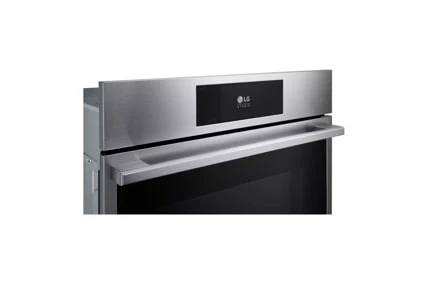 LG STUDIO 4.7 cu. ft. Smart InstaView® Electric Single Built-In Wall Oven with Air Fry & Steam Sous Vide - Image 6