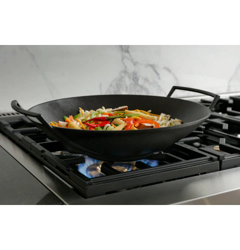 Monogram 48" All Gas Professional Range with 6 Burners and Griddle - Image 10