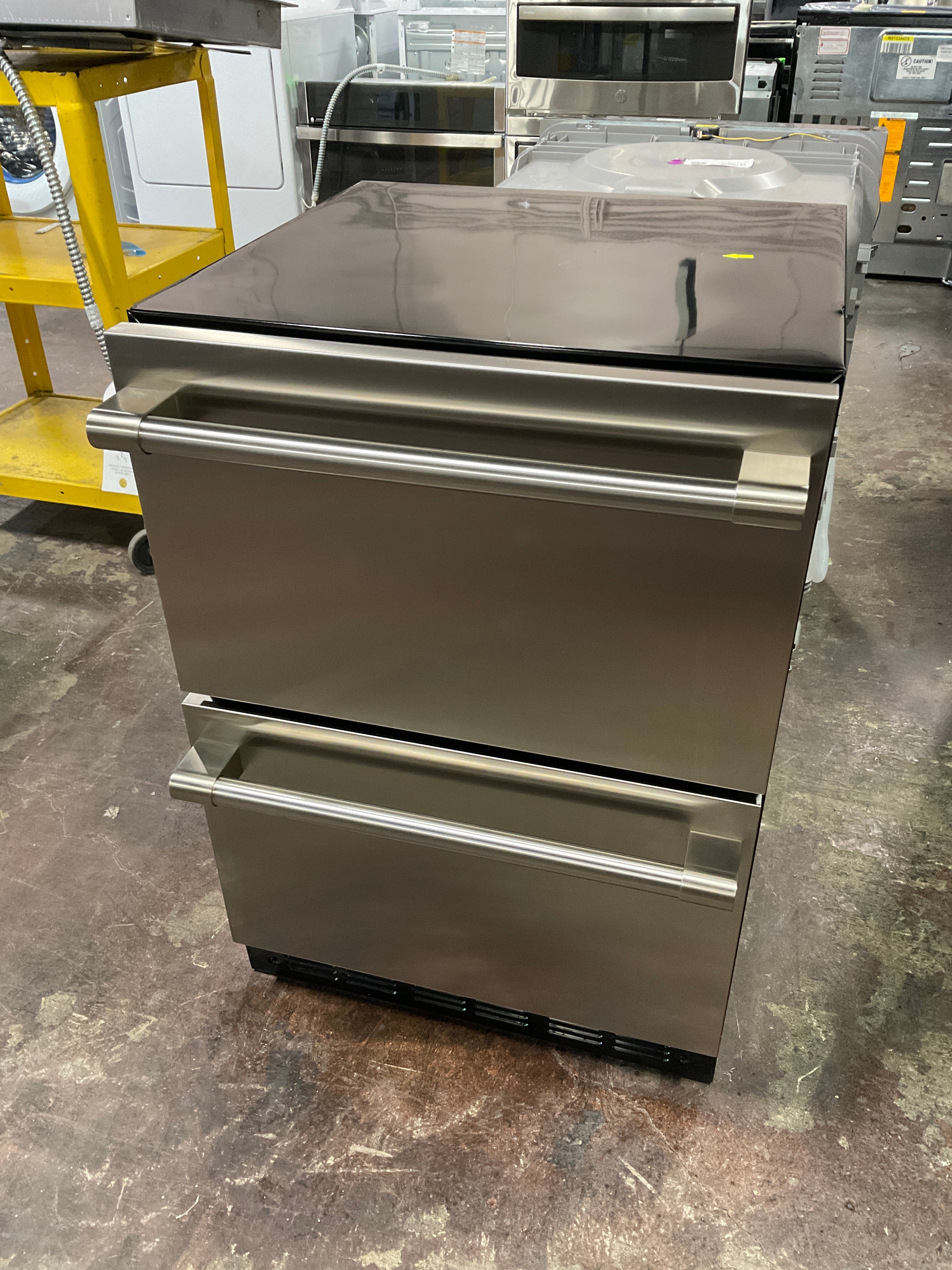 Monogram 24" Double-Drawer Refrigerator - Image 19