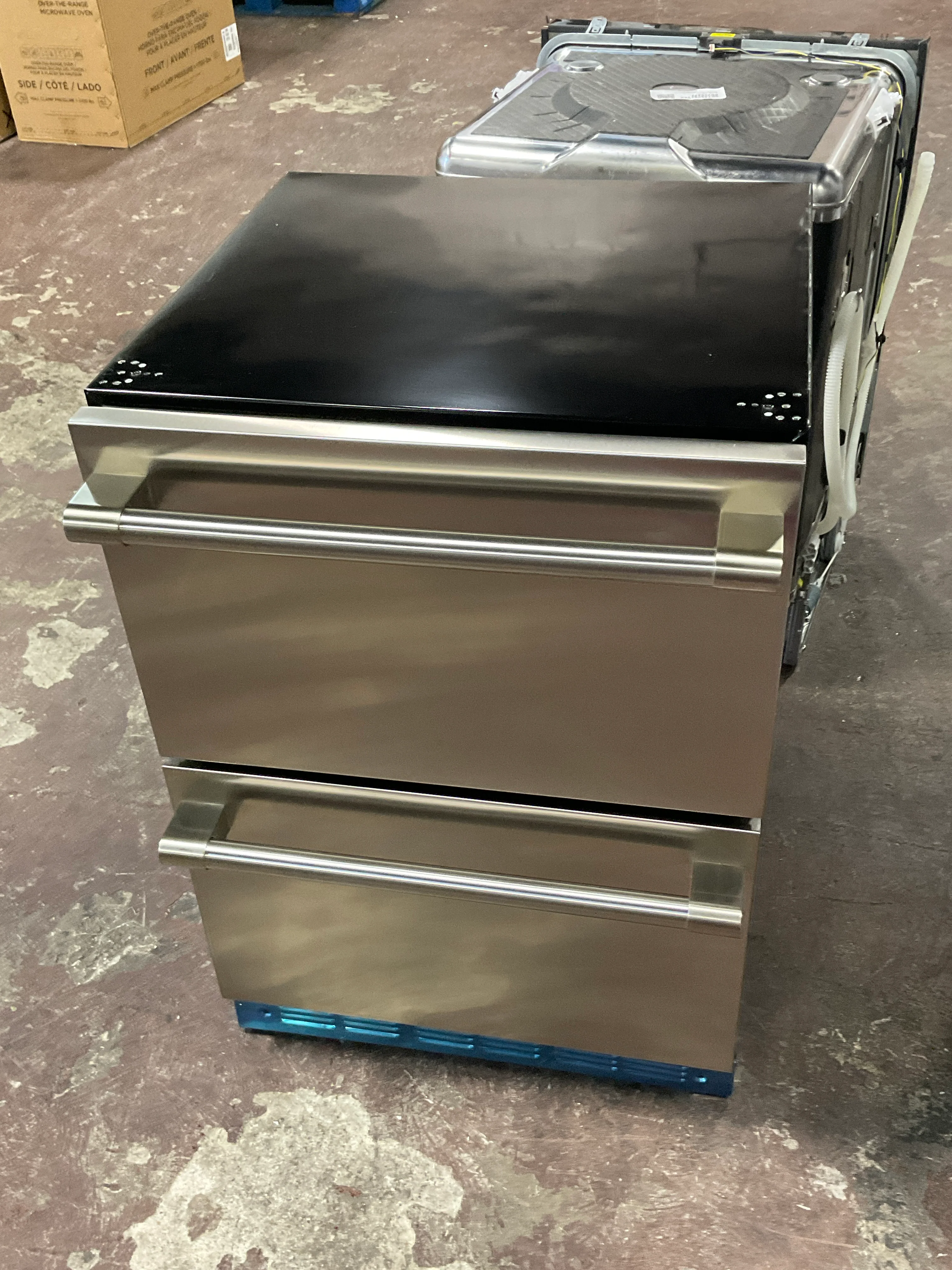 Monogram 24" Double-Drawer Refrigerator - Image 25