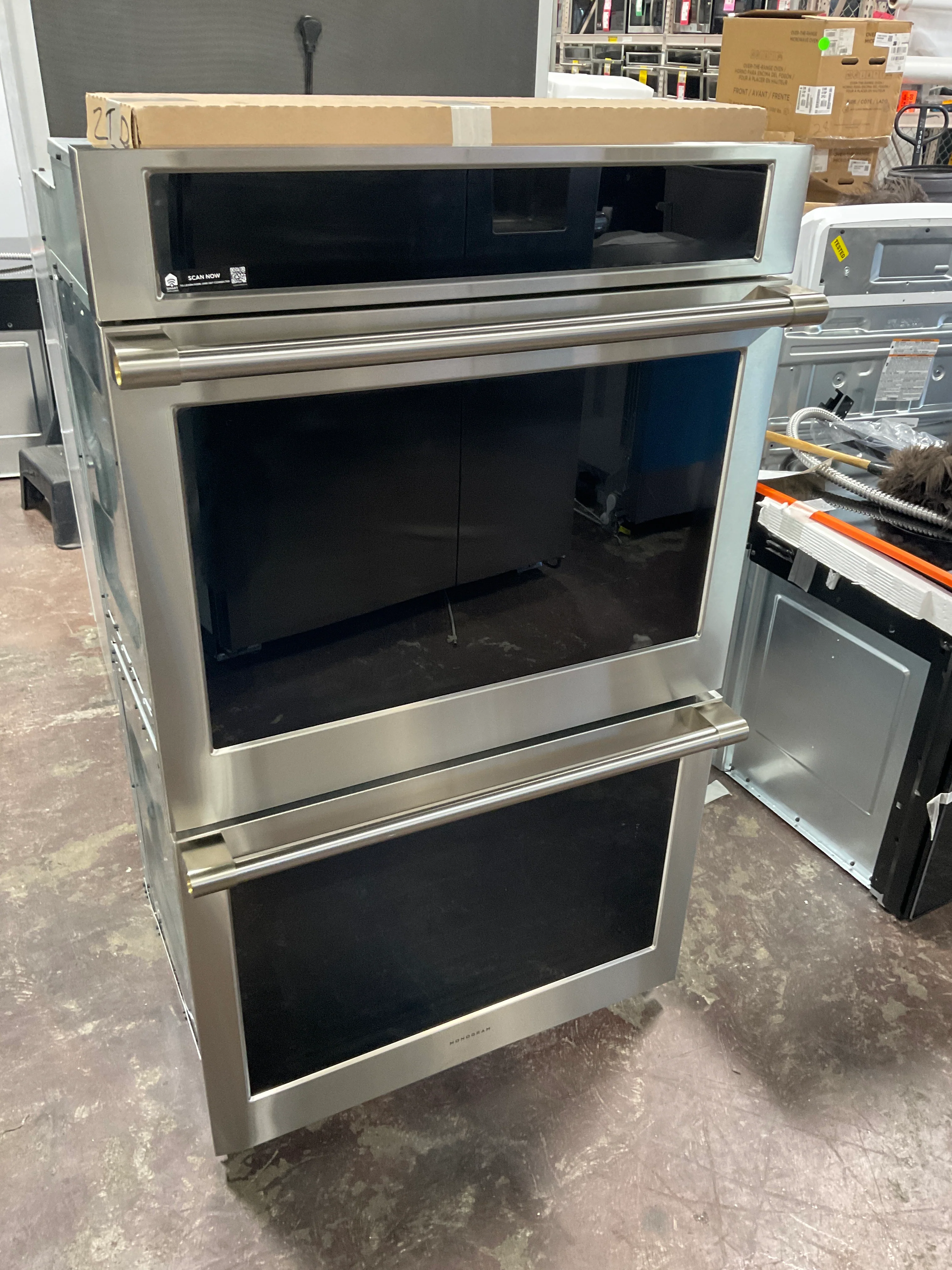 GE Monogram 30" Smart Electric Convection Double Wall Oven Statement Collection - Image 4